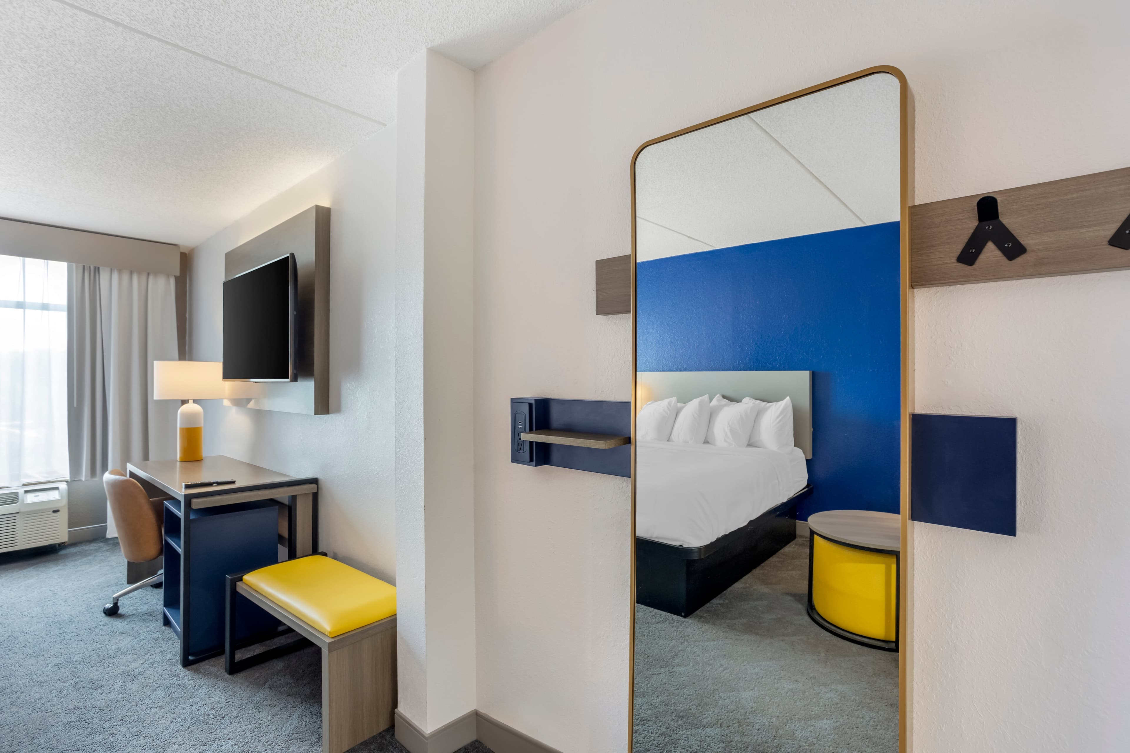 Comfort Inn & Suites Voorhees/Mt. Laurel - Image 4