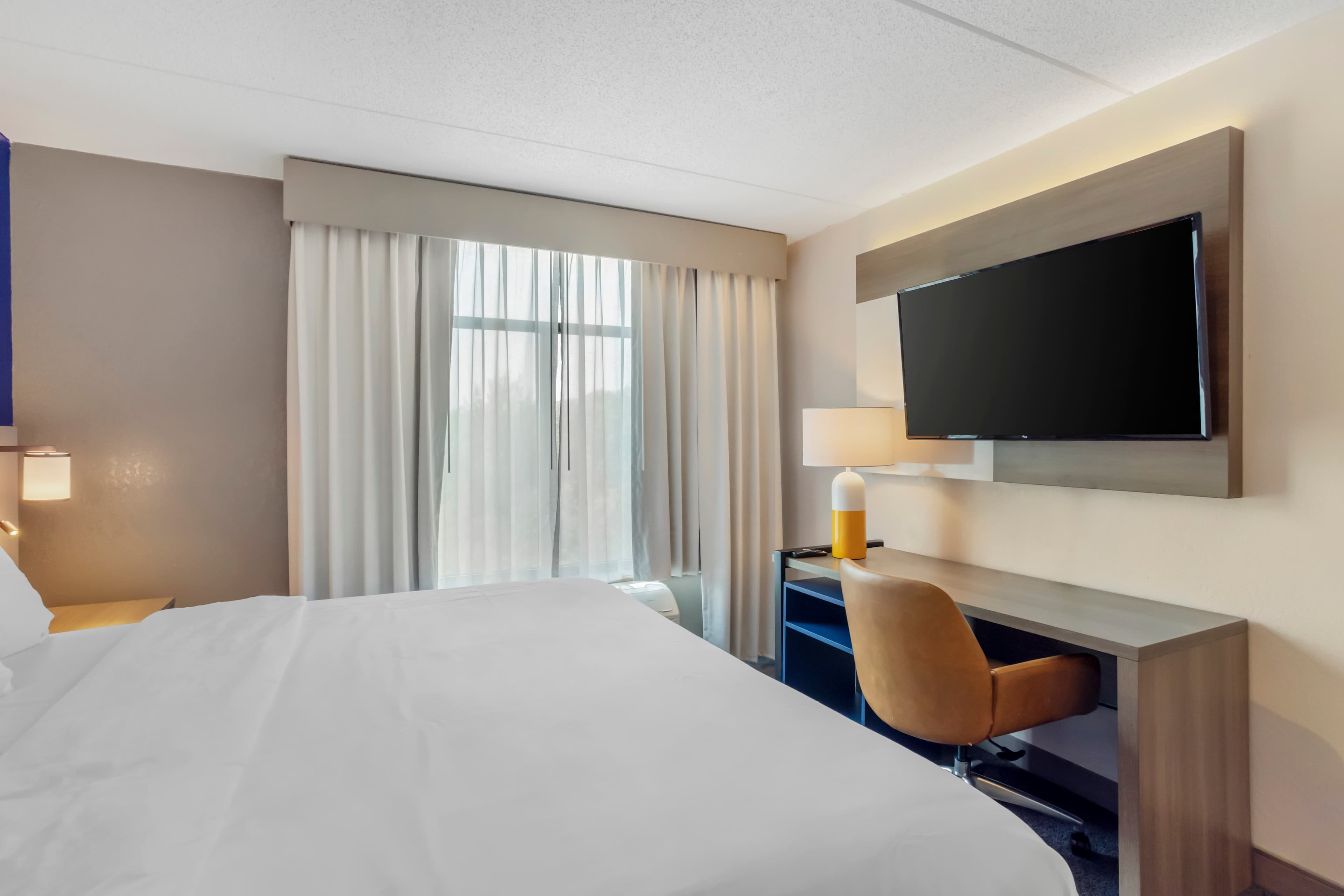Comfort Inn & Suites Voorhees/Mt. Laurel — 13