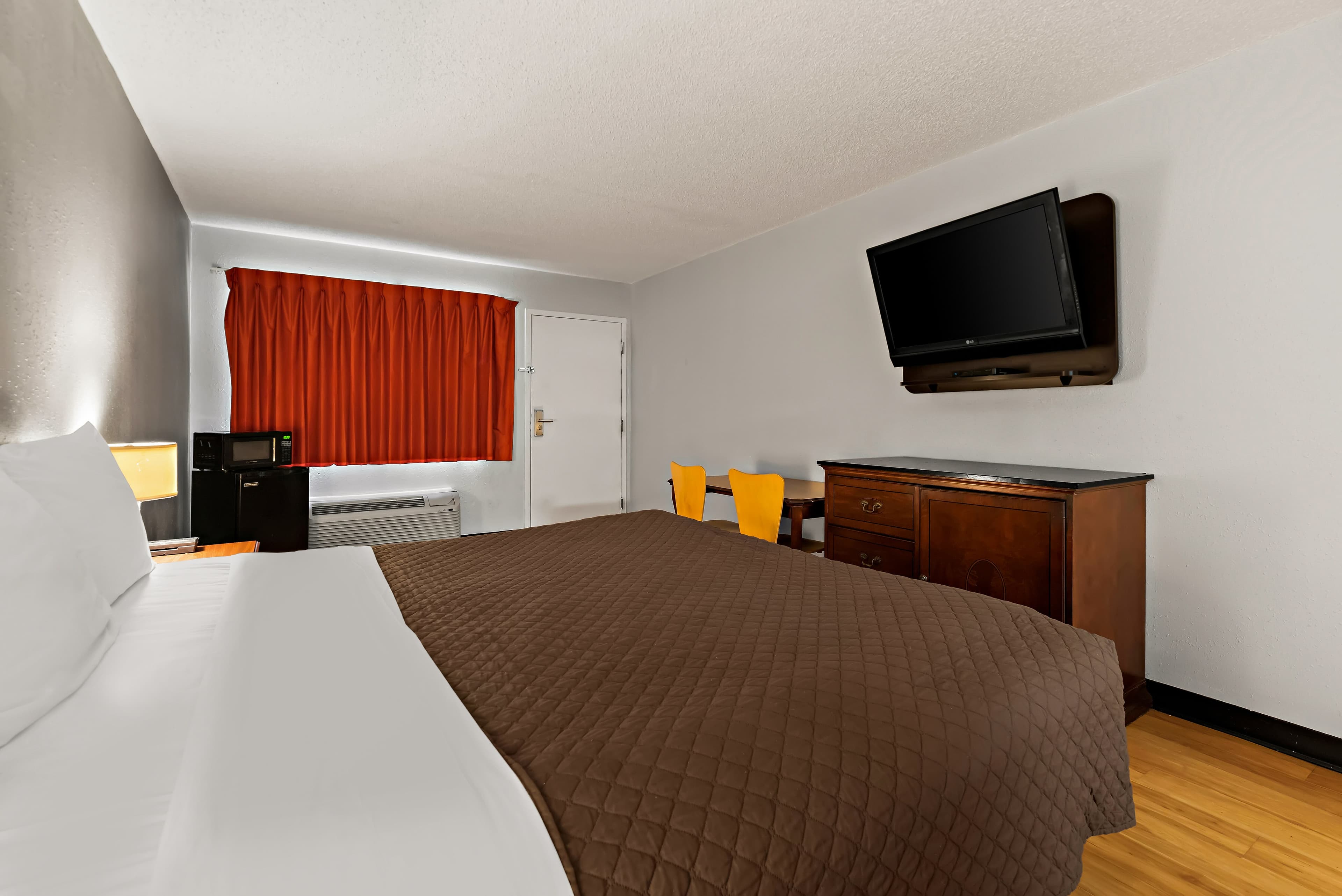 Rodeway Inn Brooklawn — 16