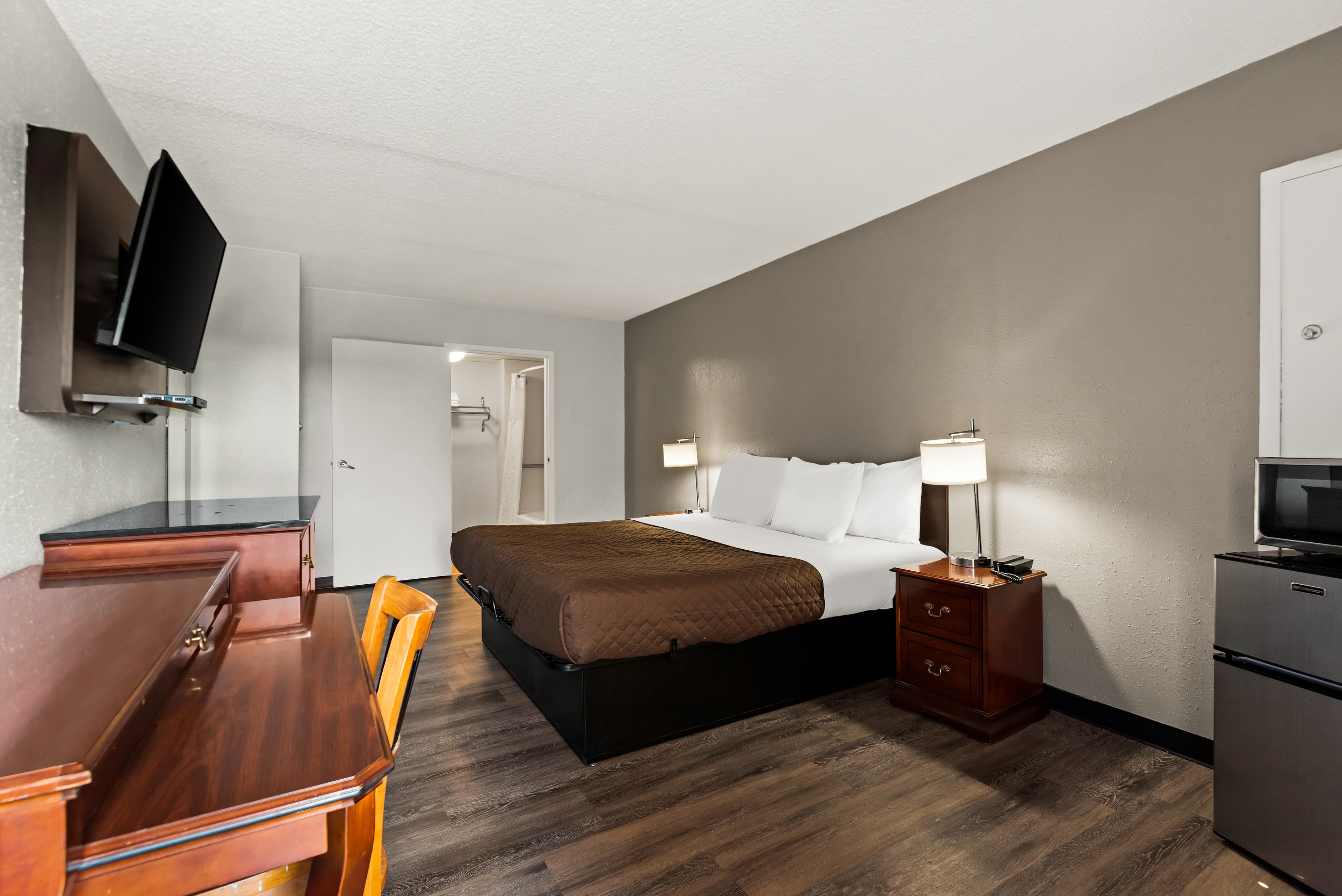 Rodeway Inn Brooklawn — 10