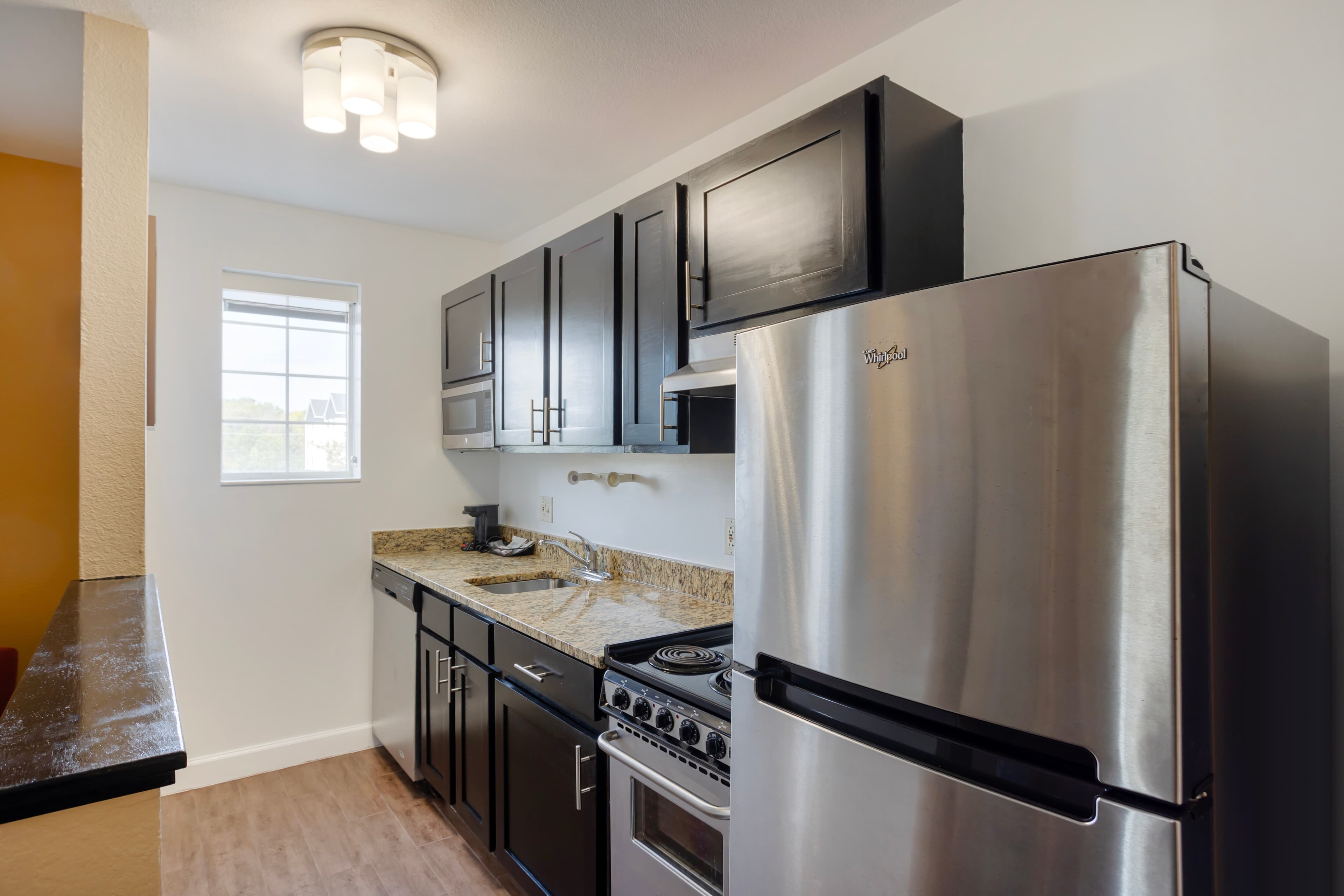 MainStay Suites Mt. Laurel - Philadelphia - Image 1