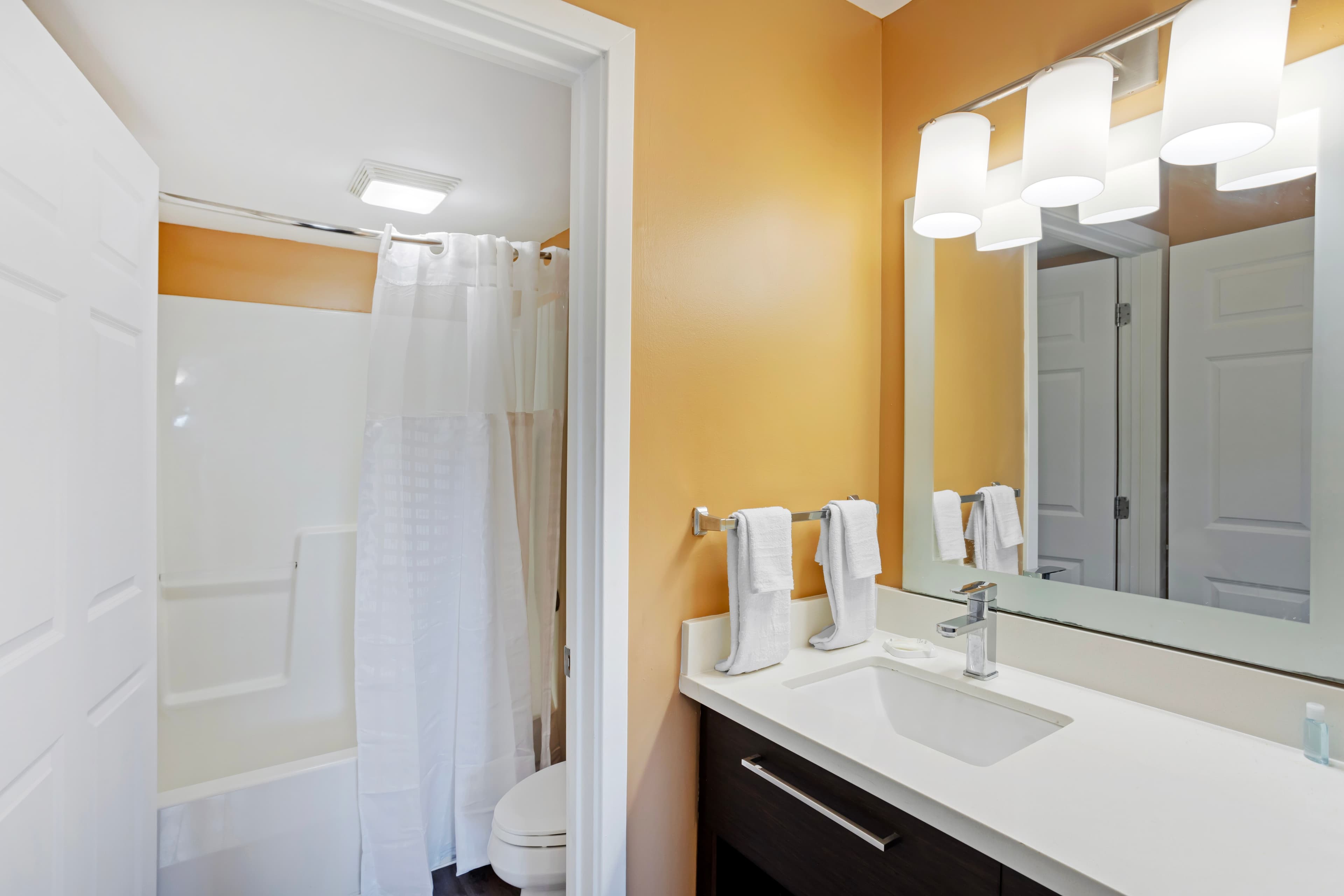 MainStay Suites Mt. Laurel - Philadelphia — 13