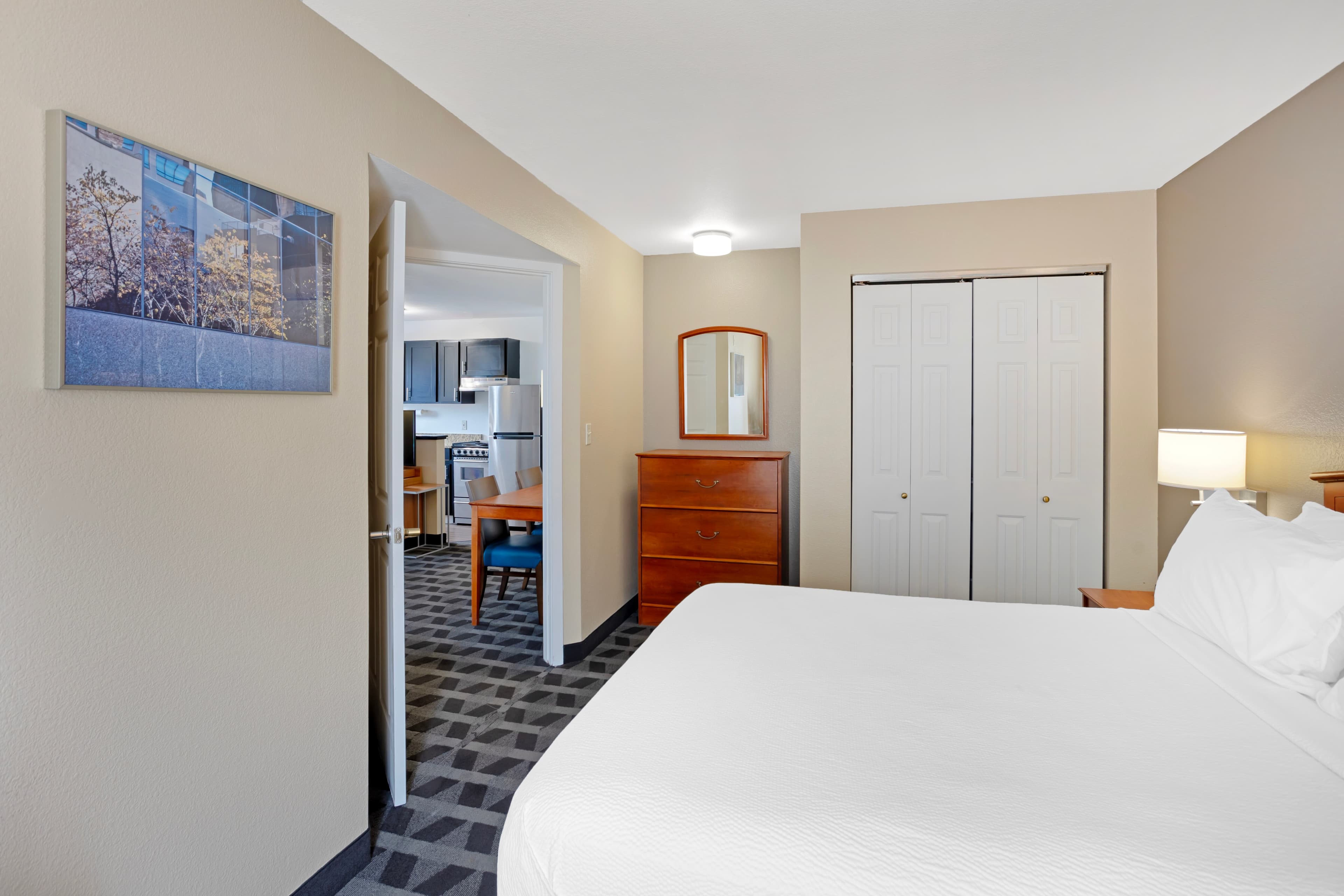 MainStay Suites Mt. Laurel - Philadelphia — 6