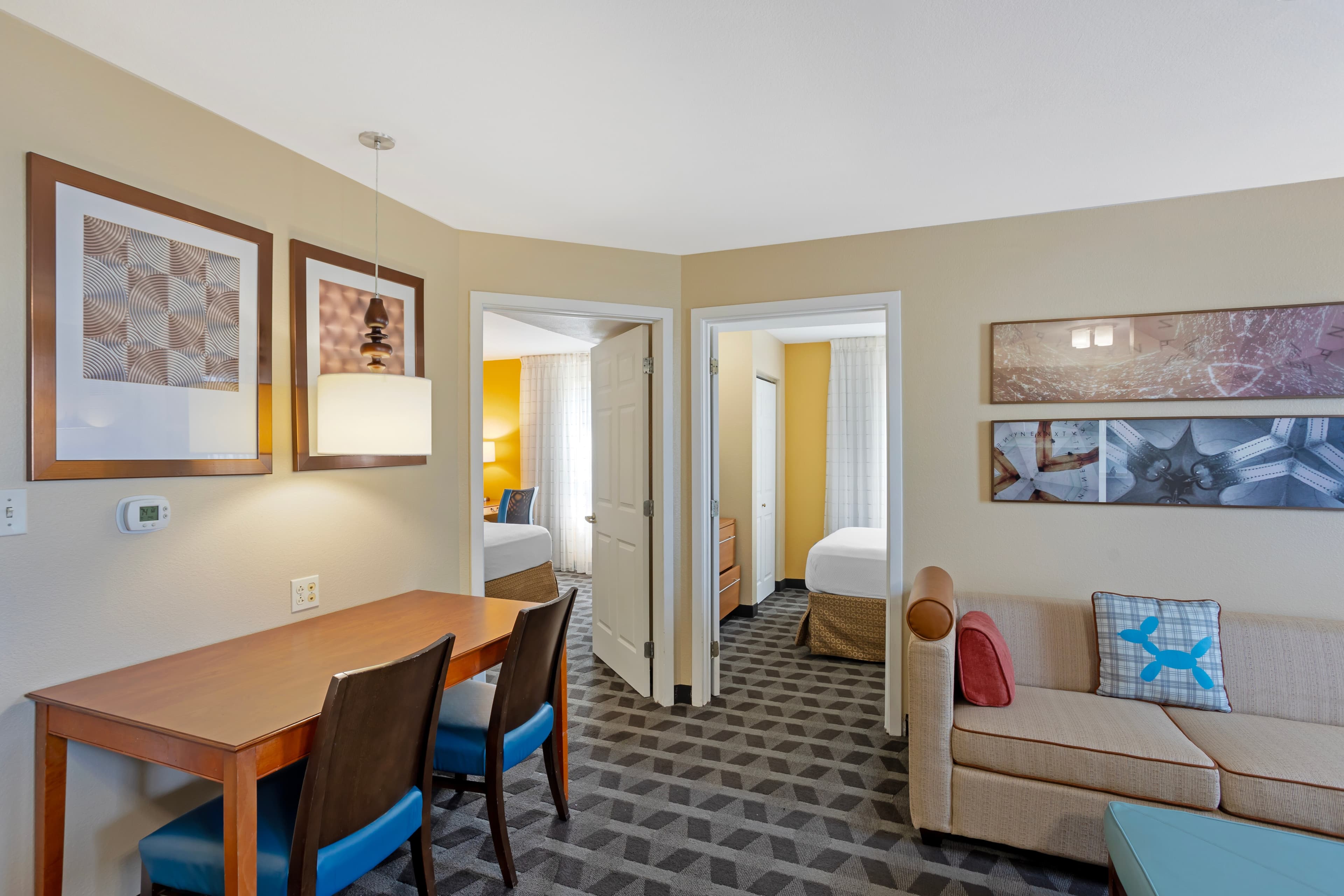 MainStay Suites Mt. Laurel - Philadelphia — 9