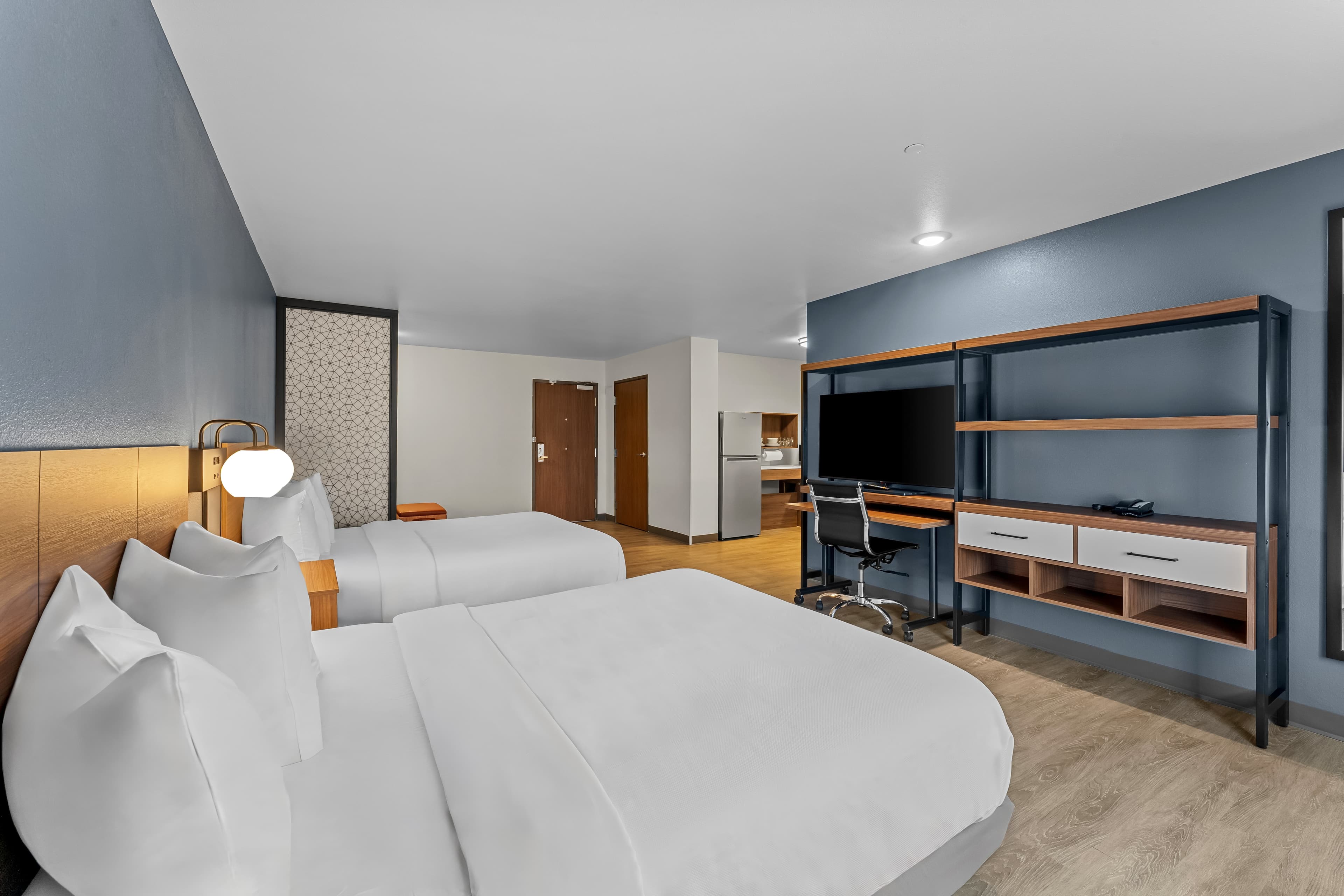 Everhome Suites Somerset - South Brunswick — 9