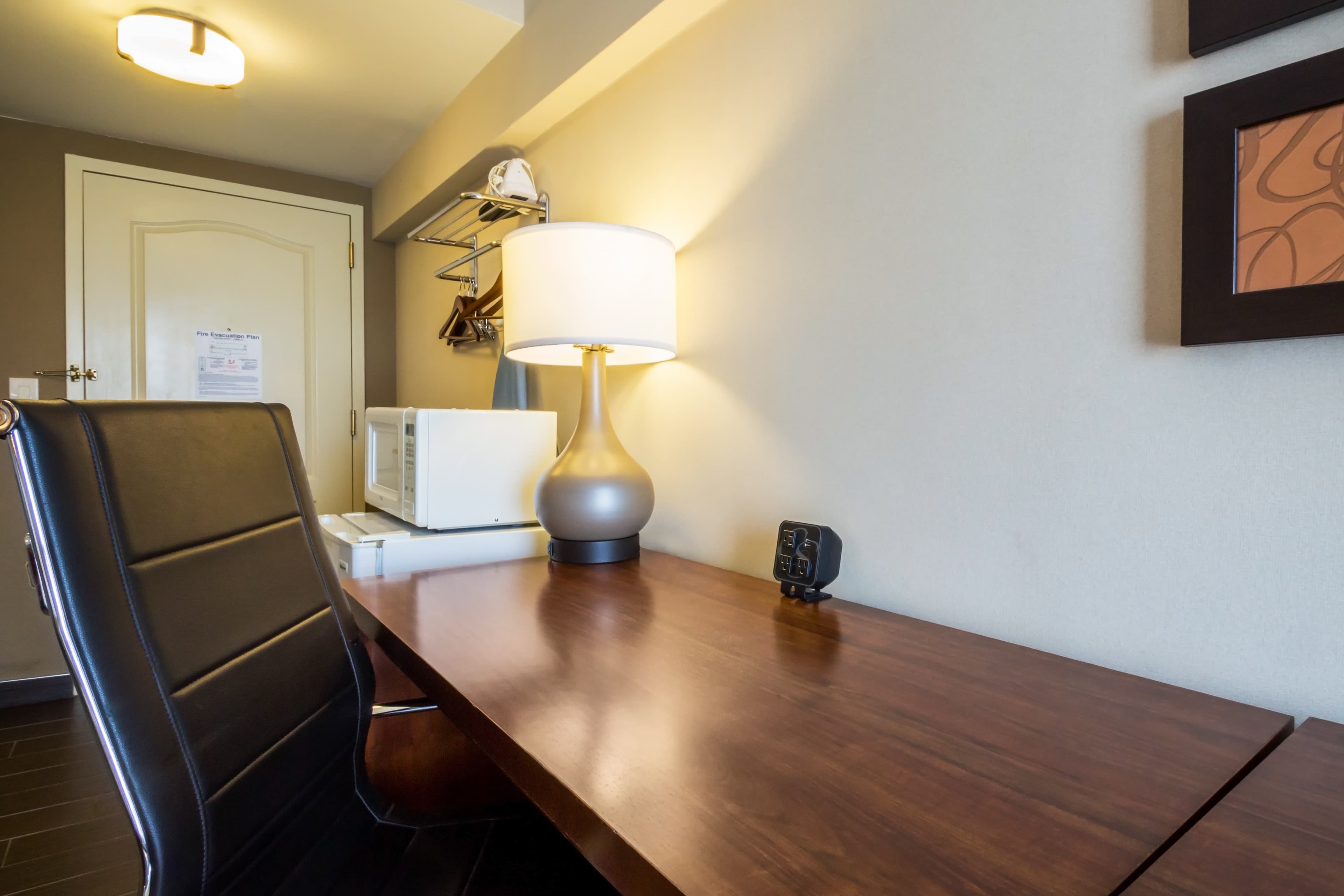 Comfort Suites at Woodbridge — 5