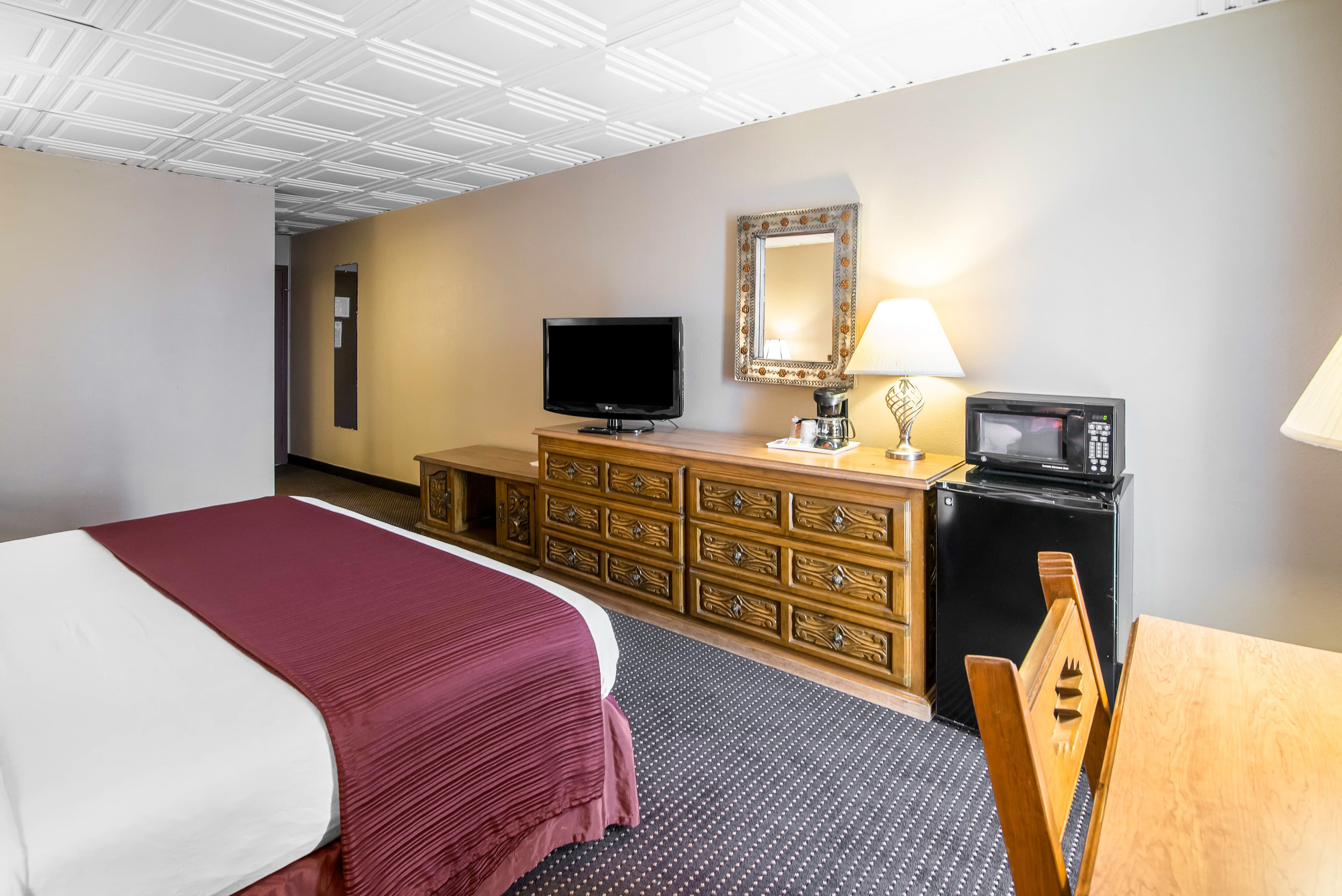 Quality Inn Taos - Image 5