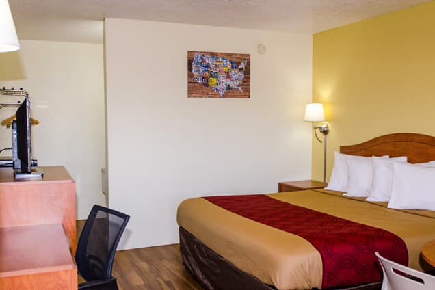 Econo Lodge Albuquerque East - Image 1