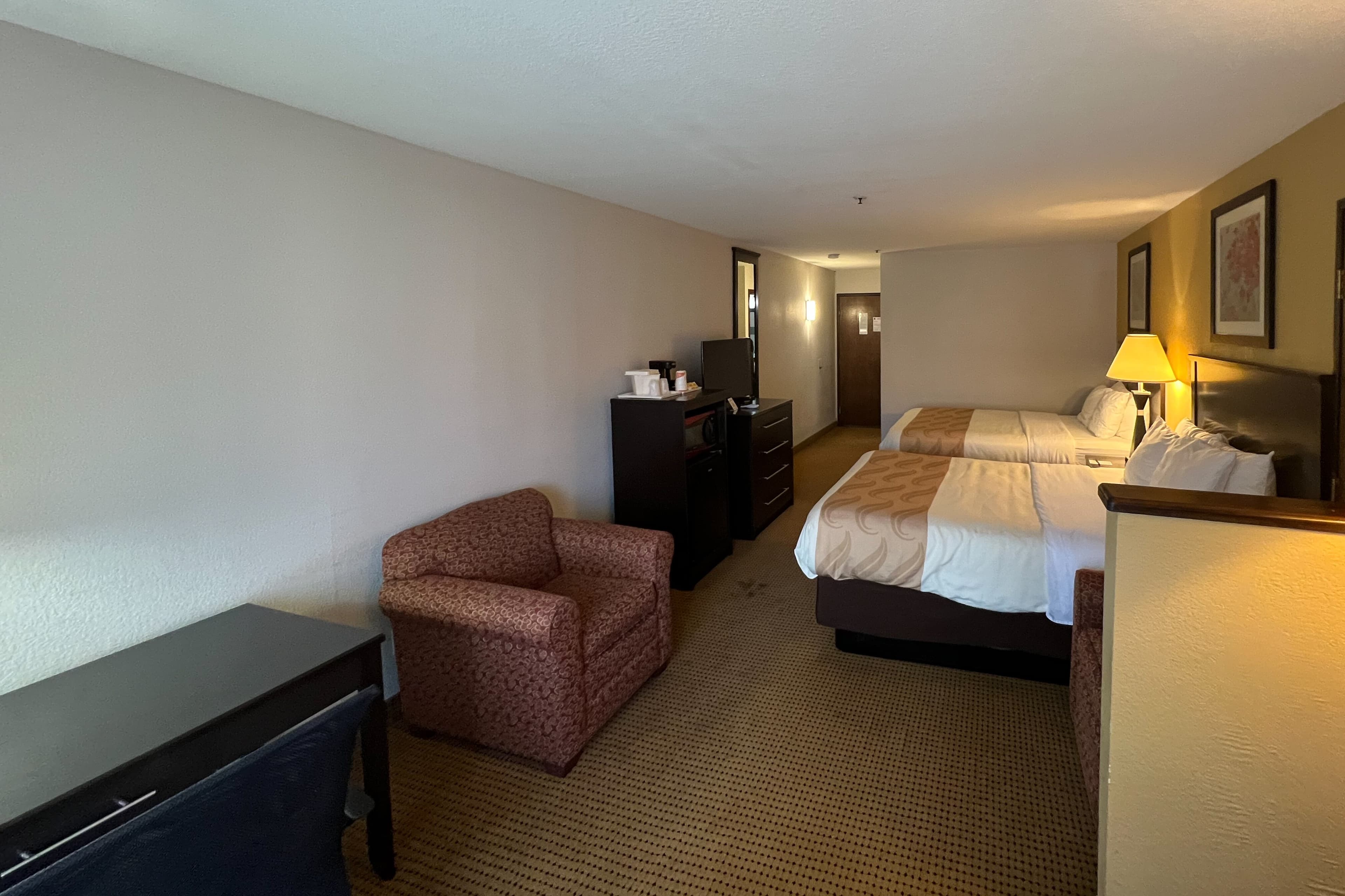 Quality Inn & Suites Farmington — 10