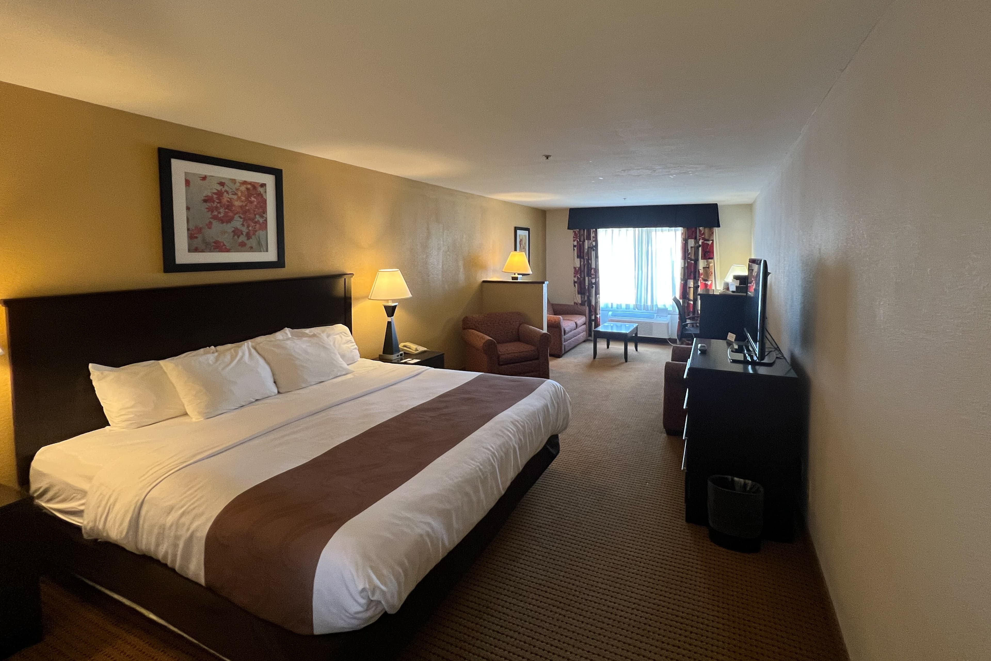 Quality Inn & Suites Farmington — 18