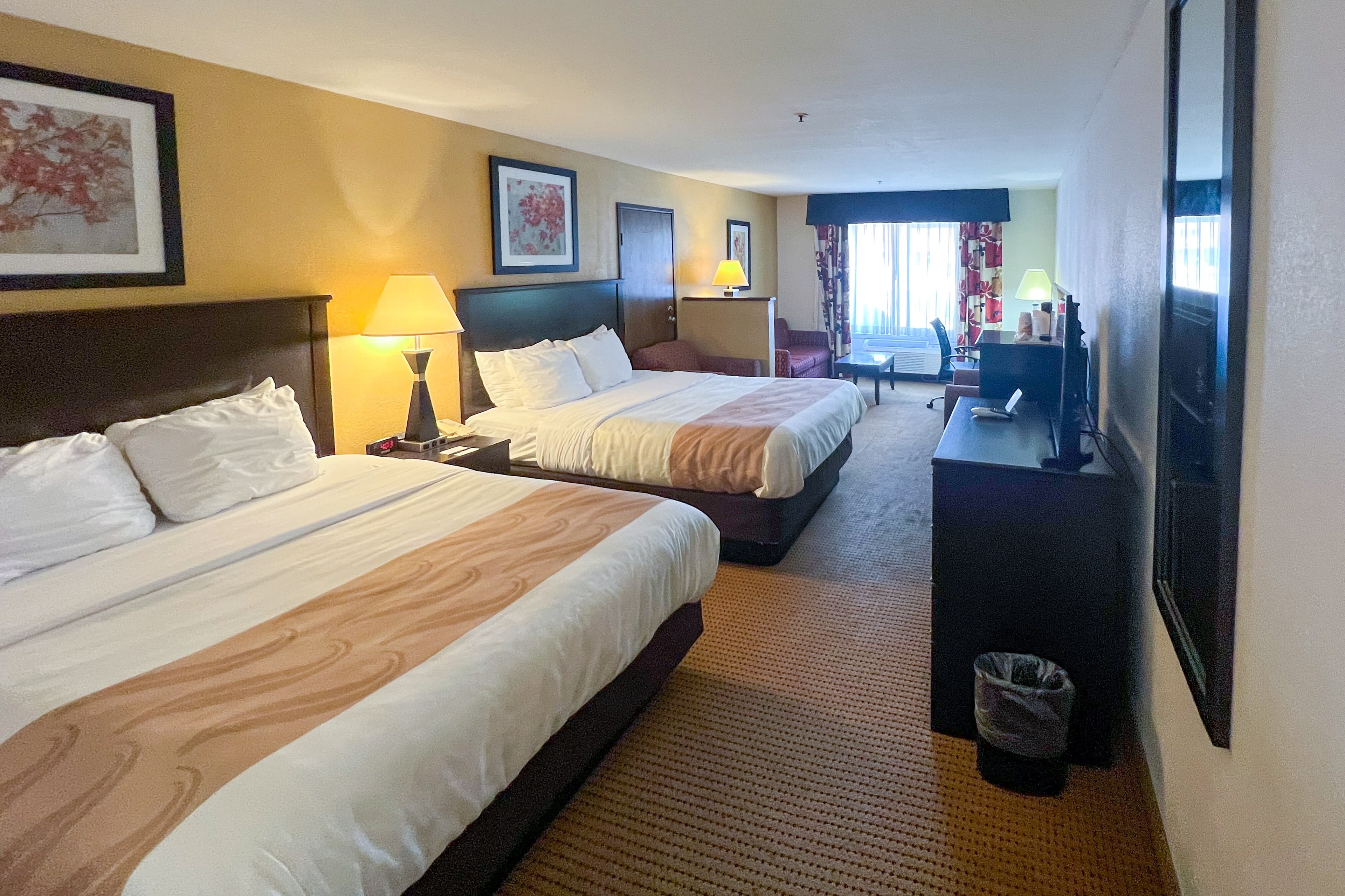 Quality Inn & Suites Farmington — 25