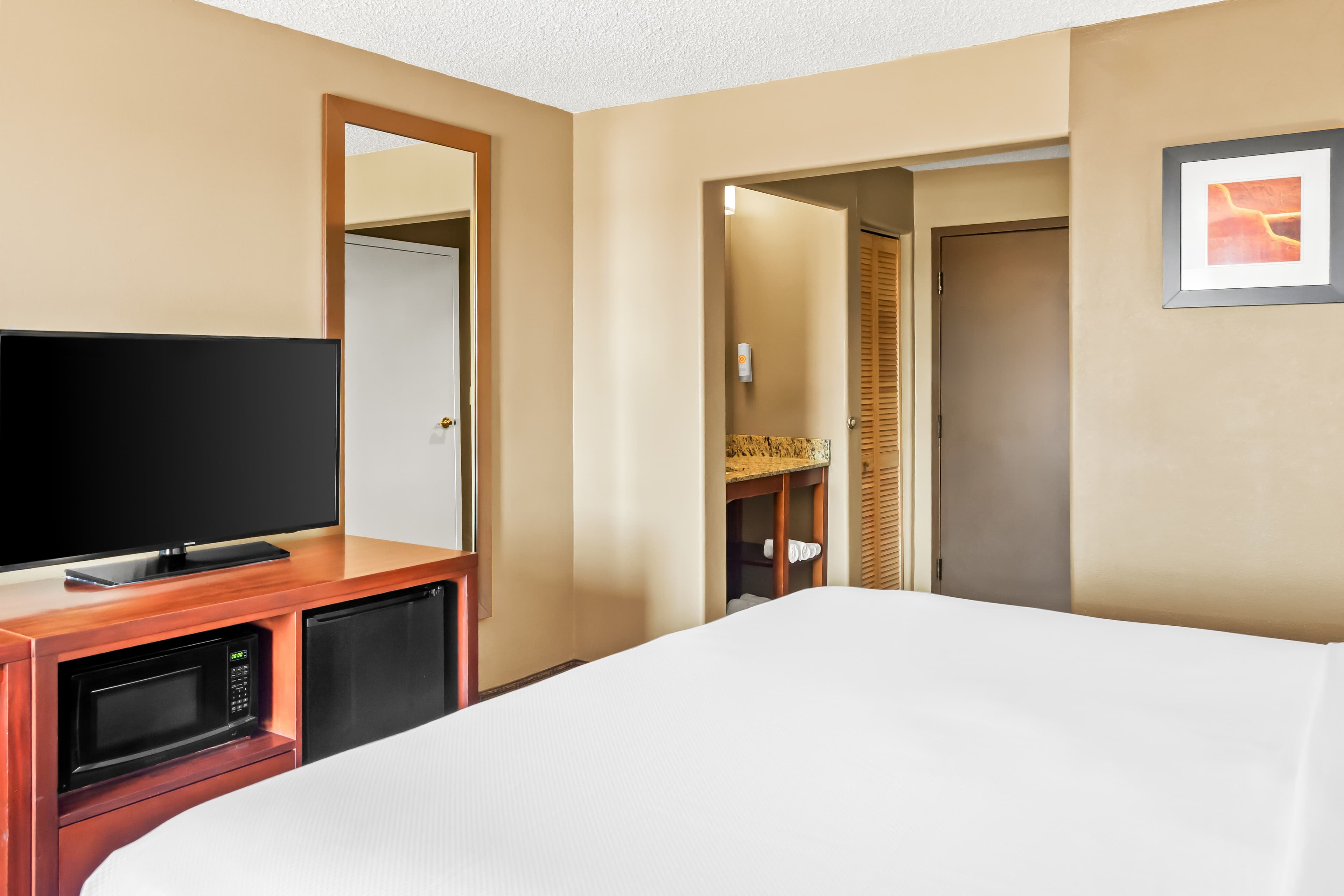 Comfort Inn Santa Fe South — 8