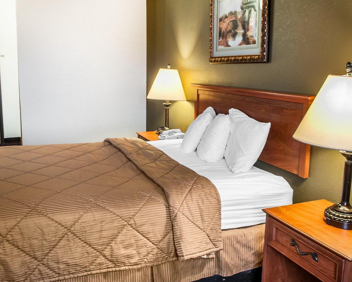 Rodeway Inn Espanola — 11