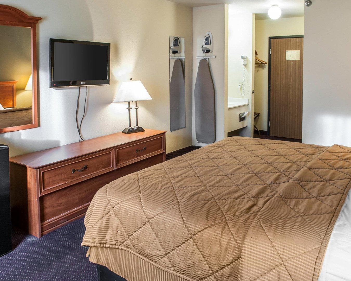 Rodeway Inn Espanola - Image 3