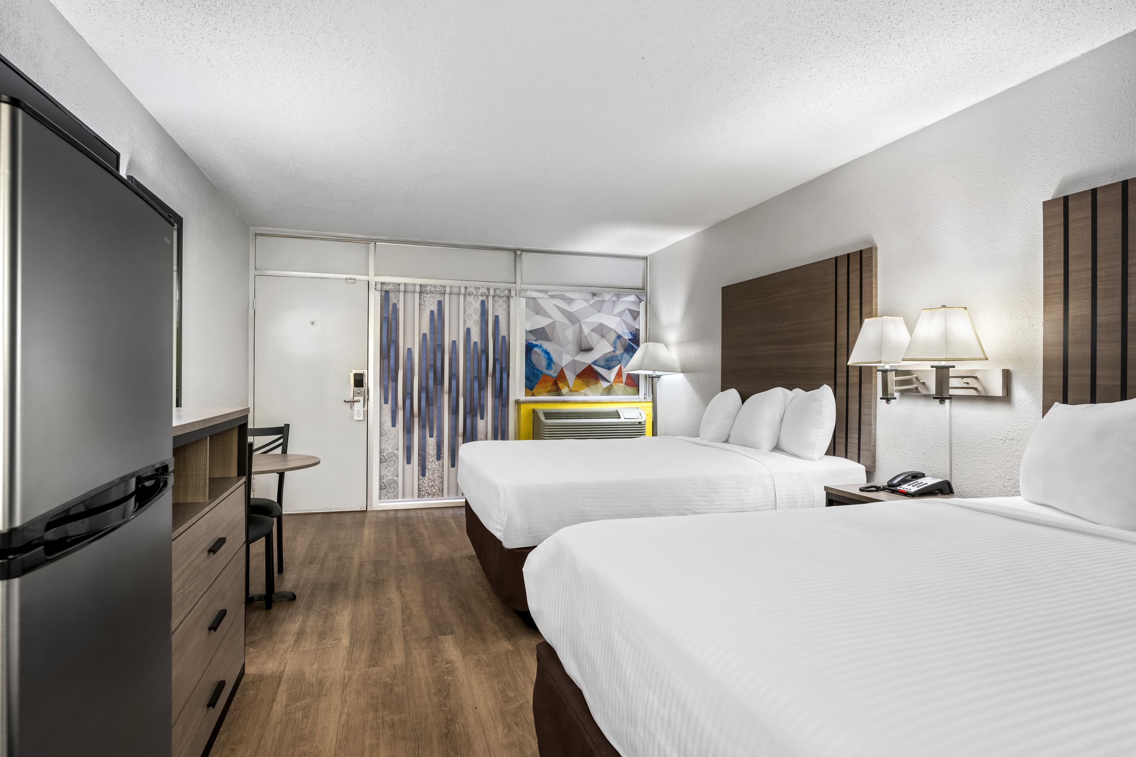 Econo Lodge Carlsbad Caverns Area — 8