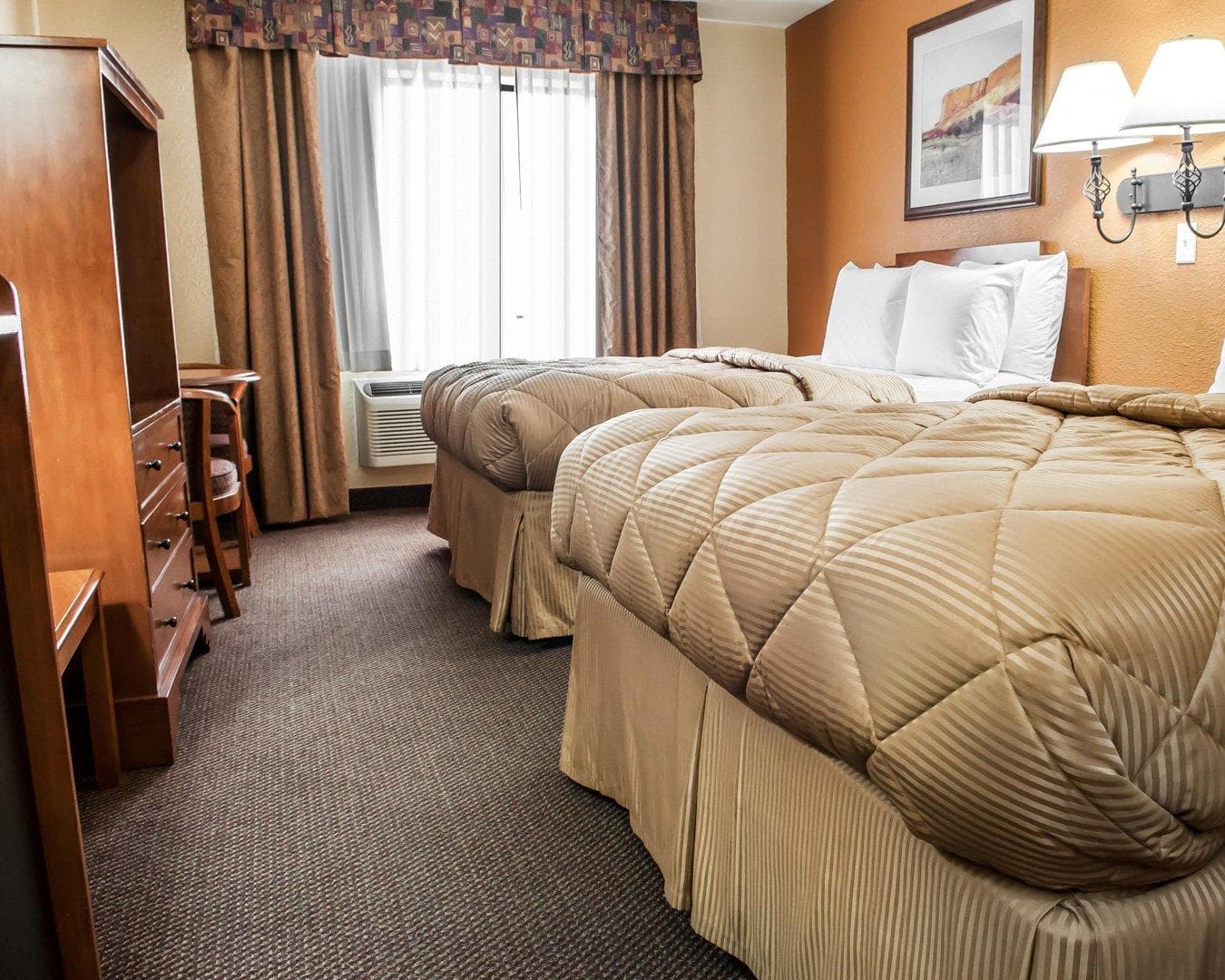 Econo Lodge Las Cruces University Area — 7