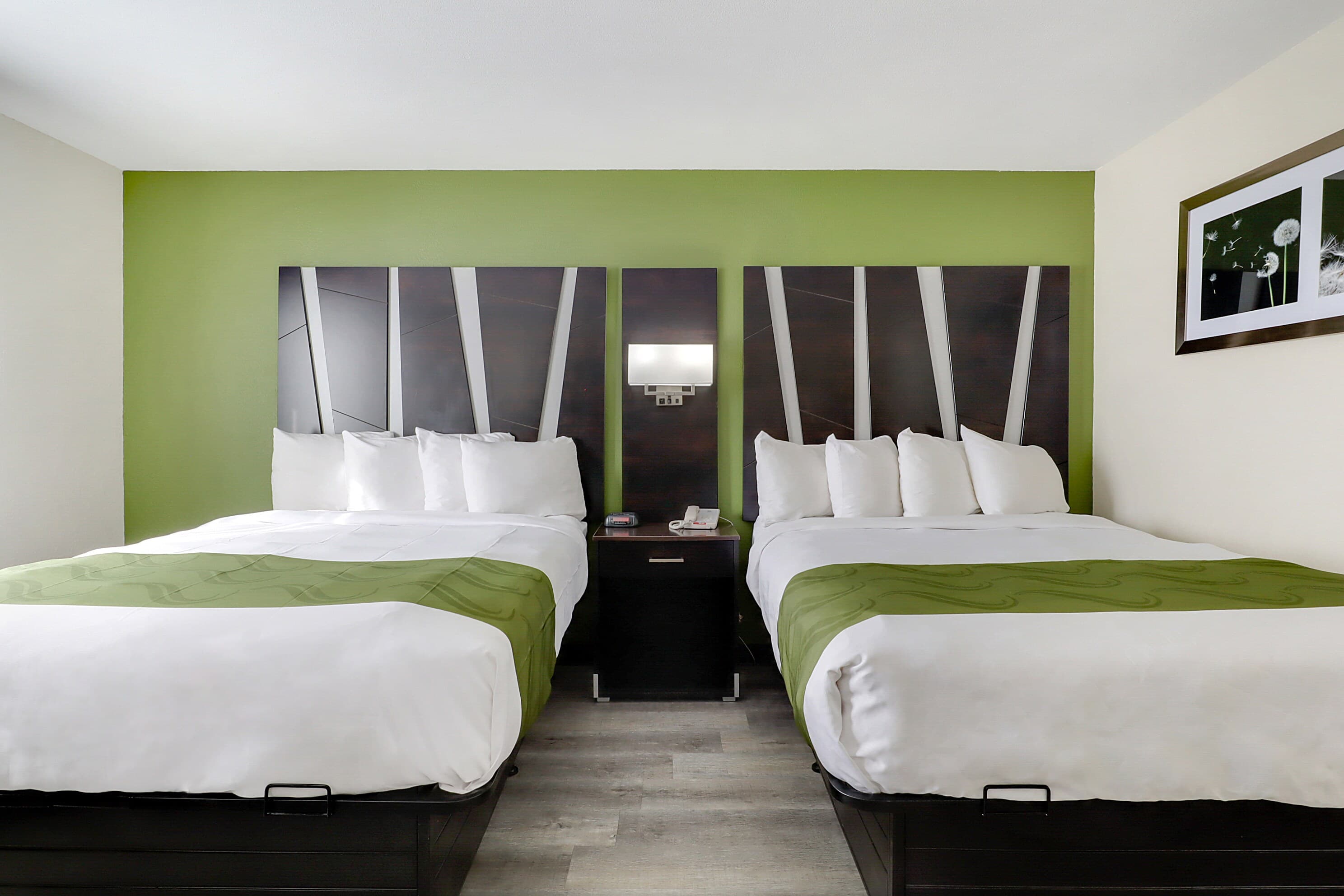 Quality Suites Albuquerque Airport — 14