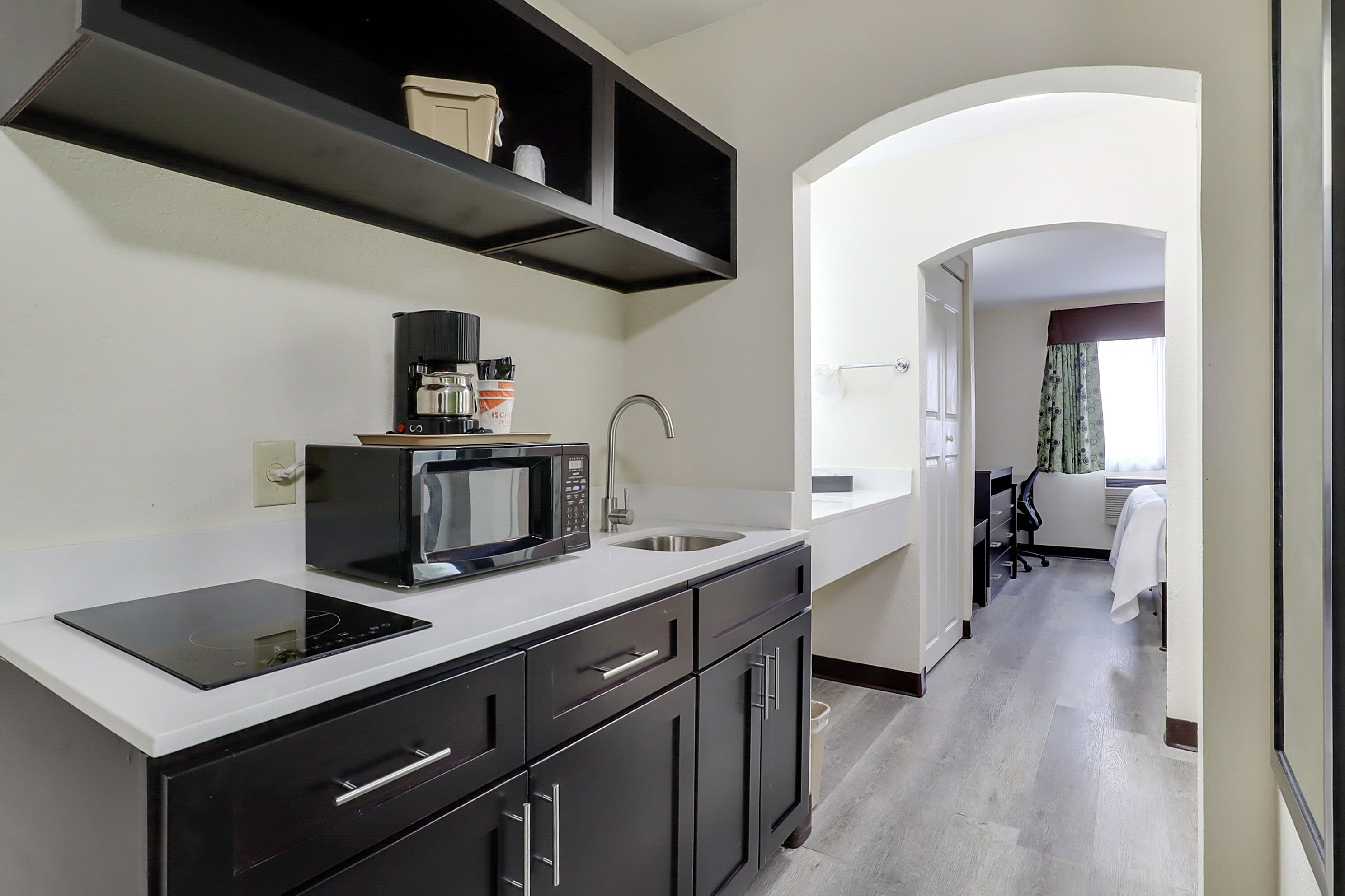 Quality Suites Albuquerque Airport — 17