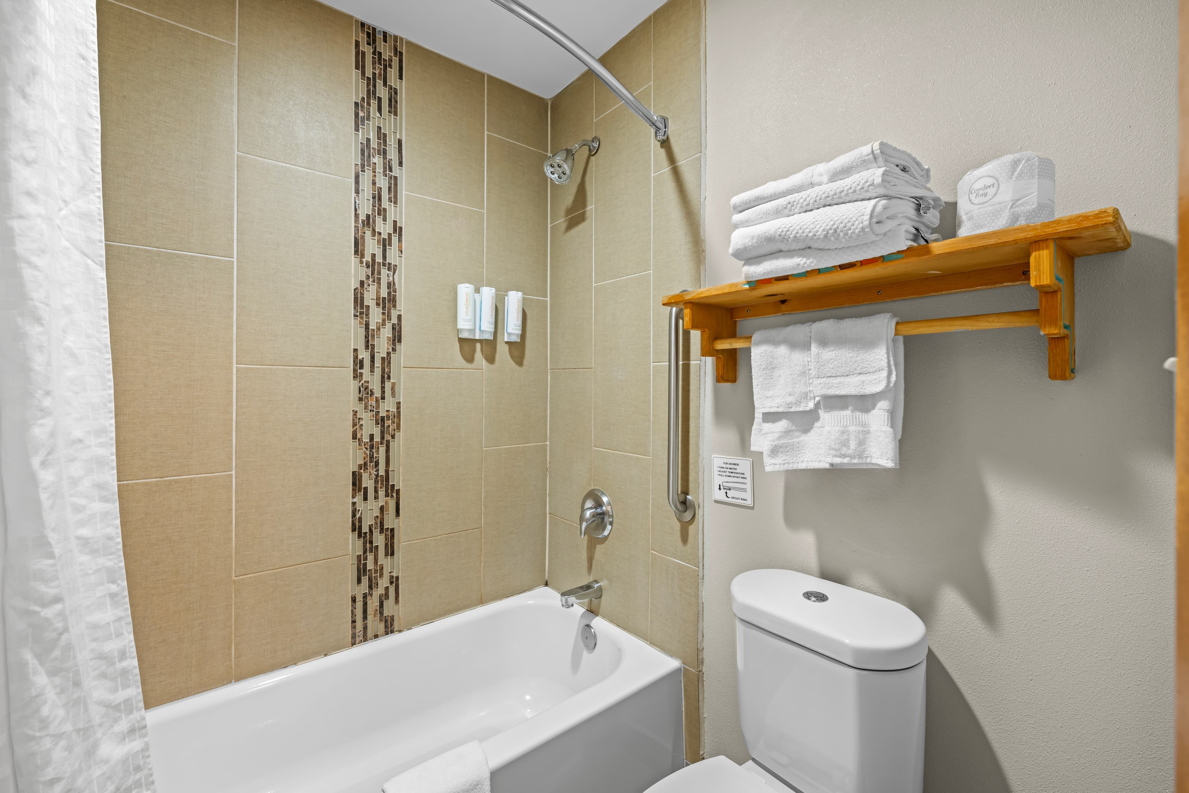 Econo Lodge Inn & Suites Santa Fe South — 20