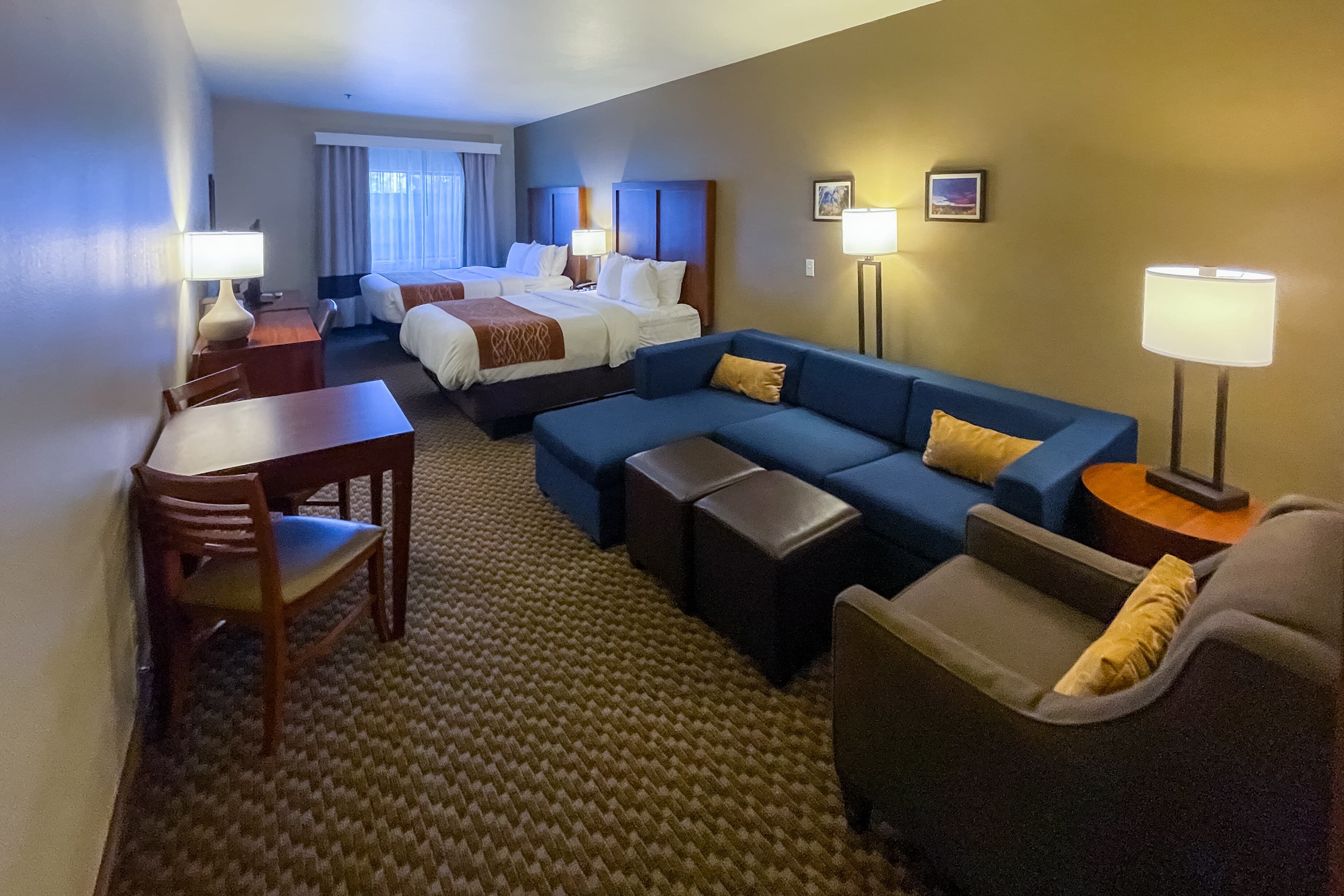 Comfort Inn & Suites Midtown — 17
