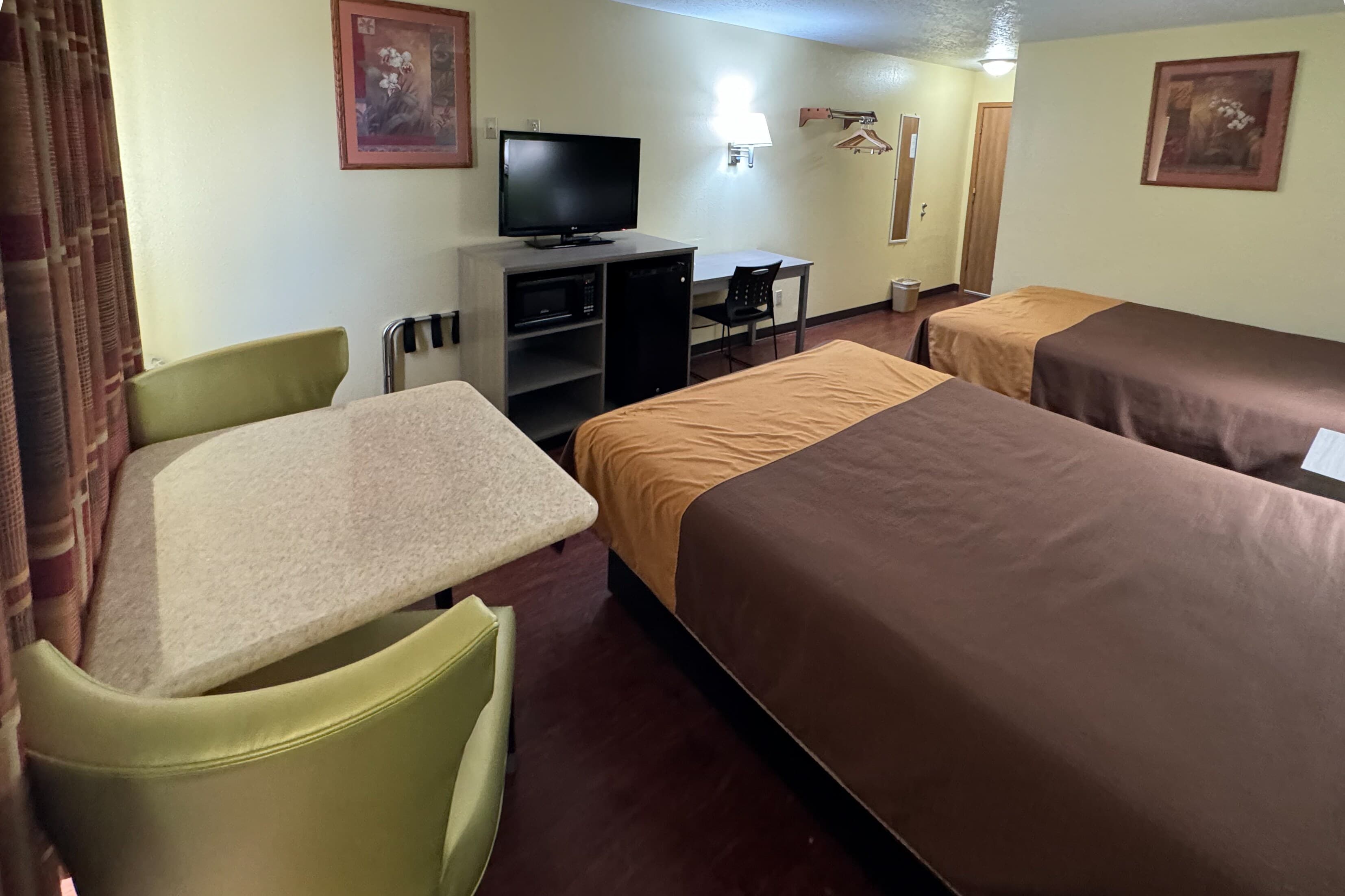Rodeway Inn Moriarty - Image 2