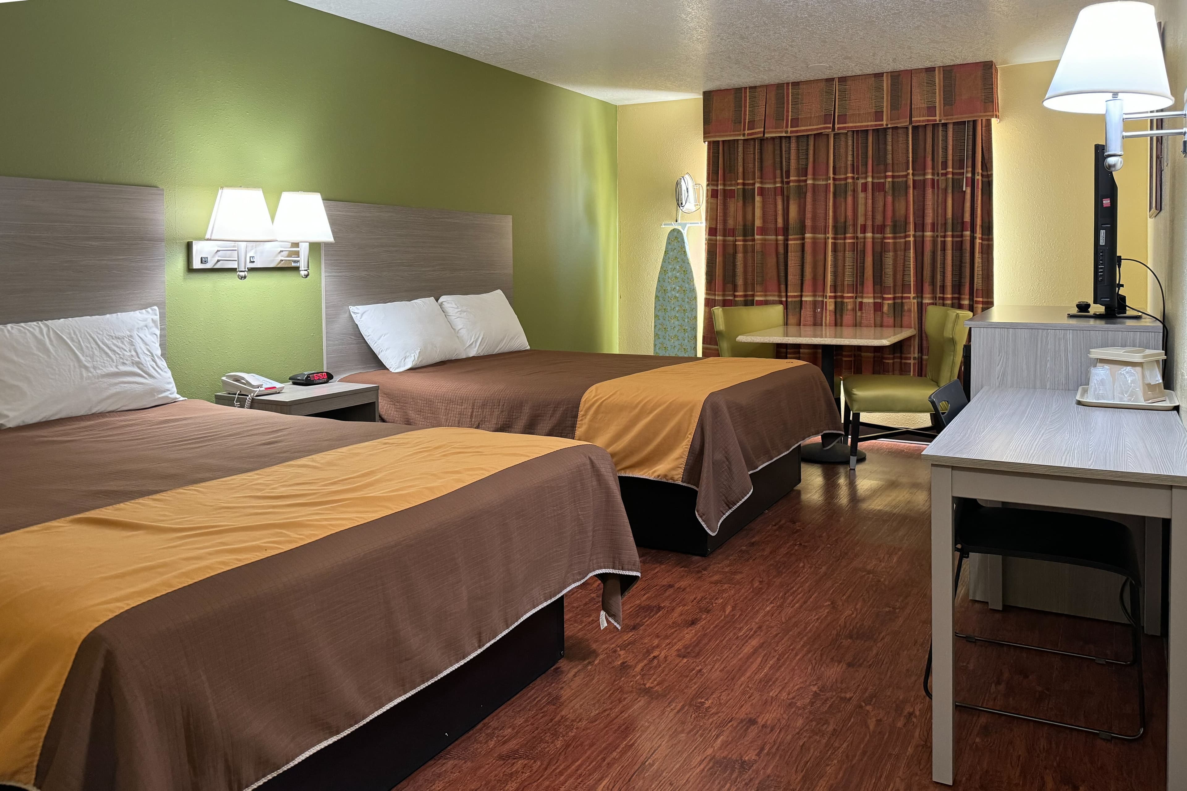 Rodeway Inn Moriarty — 8