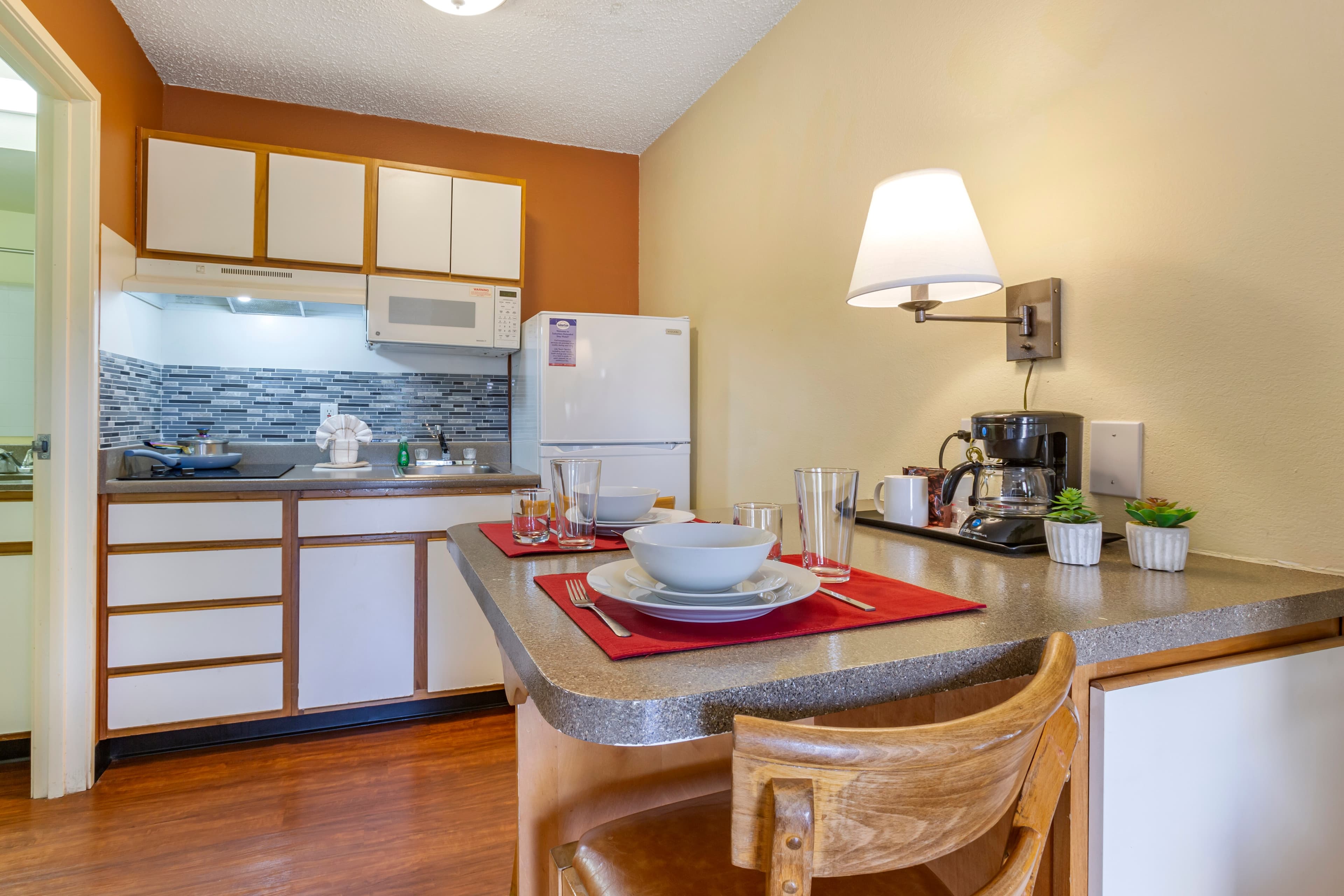 Suburban Studios Albuquerque Uptown — 14