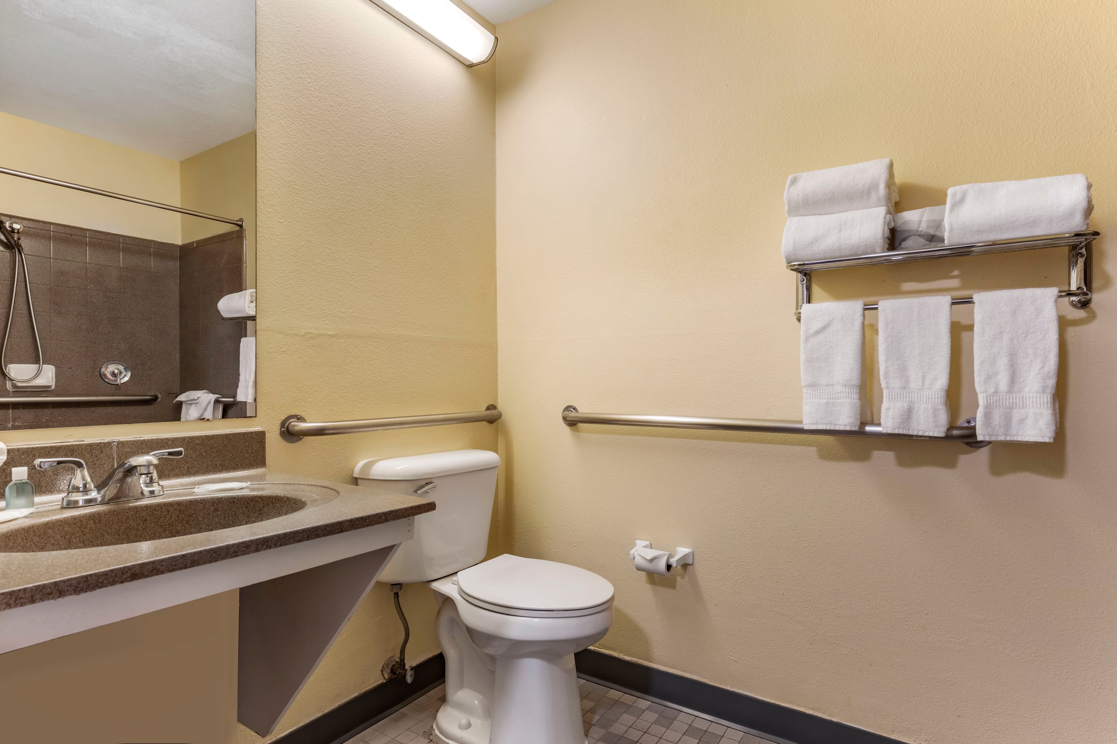 Suburban Studios Albuquerque Uptown — 11