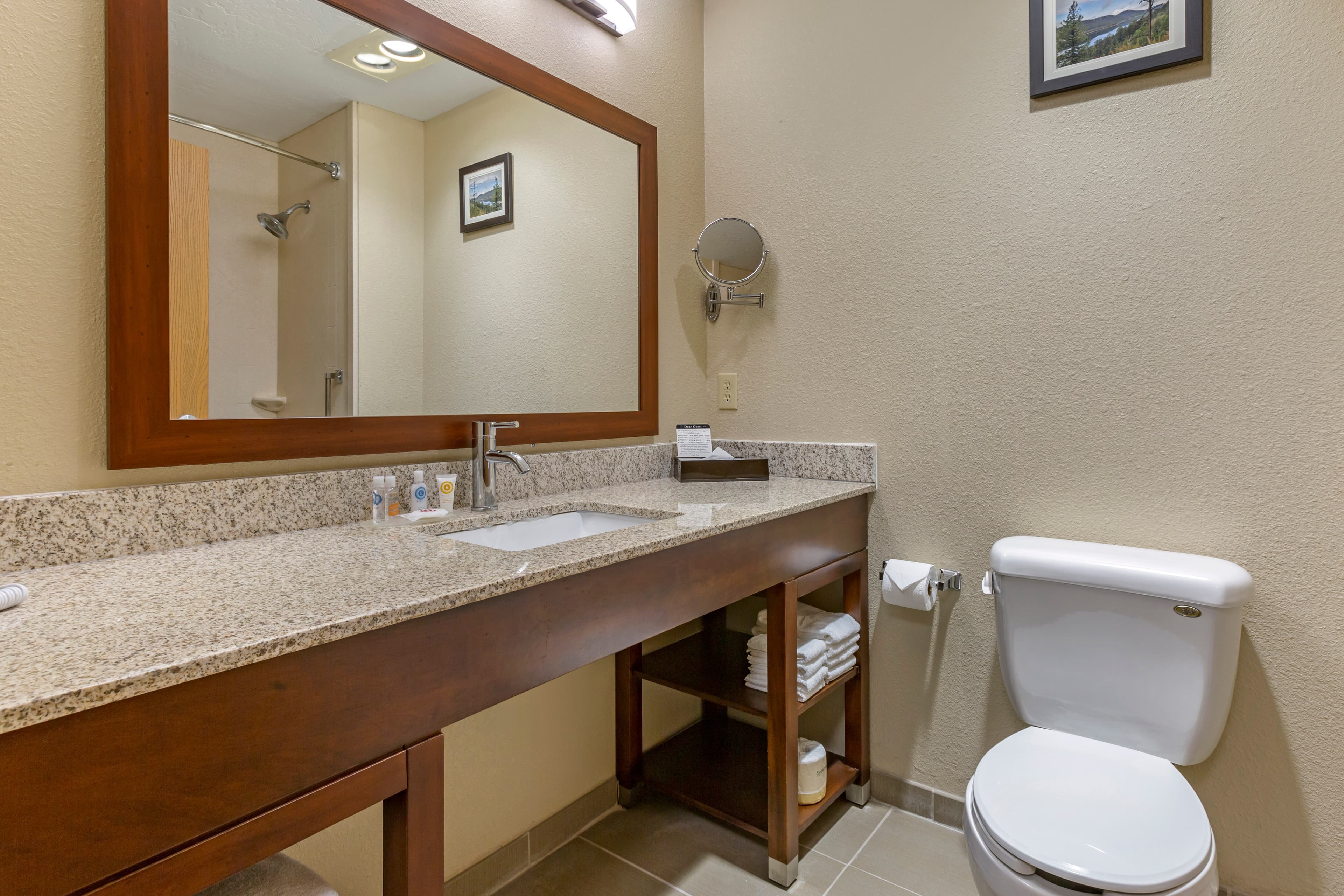 Comfort Inn & Suites Lordsburg I-10 — 17