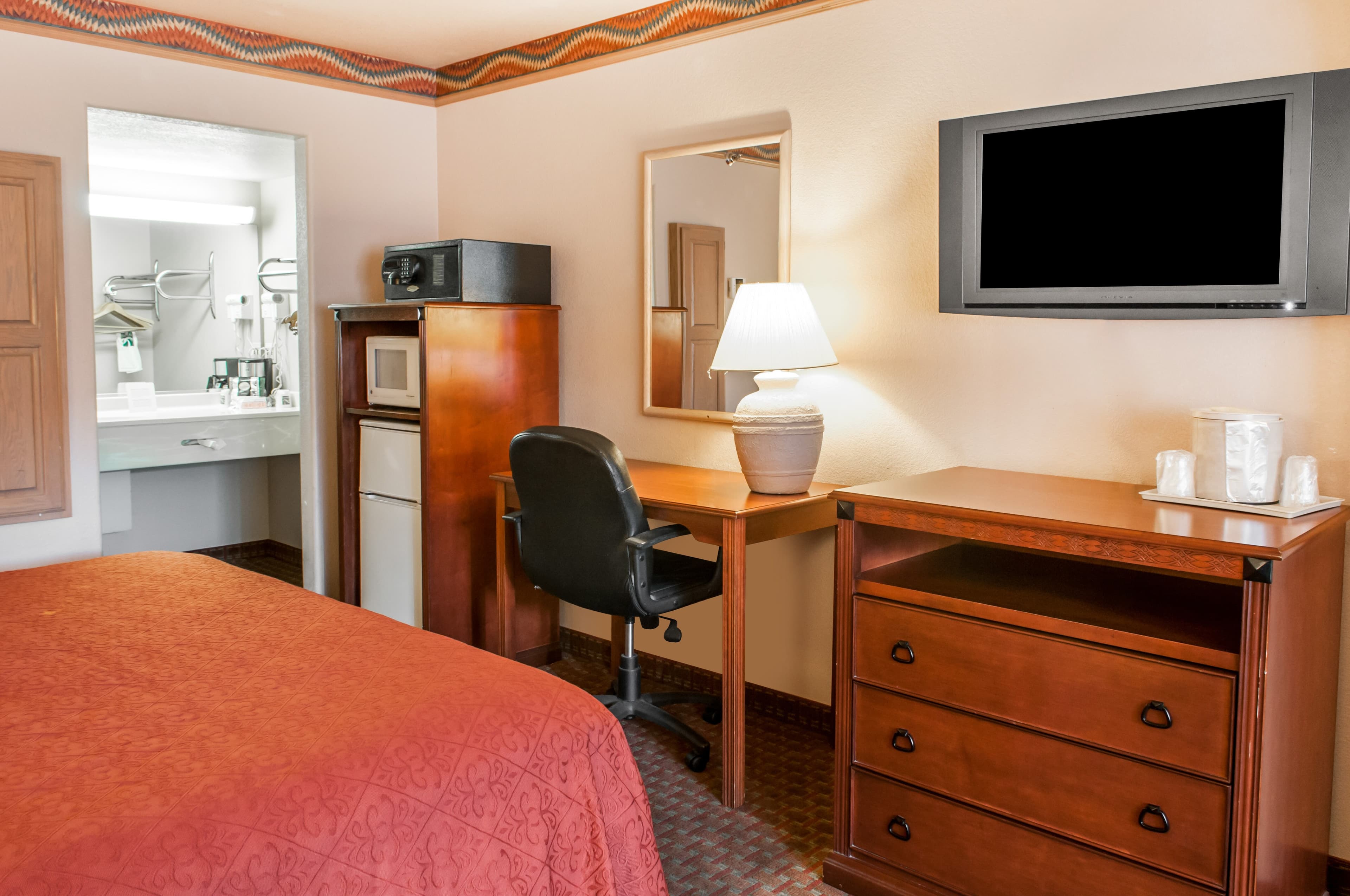 Quality Inn & Suites Las Cruces - University Area - Image 3