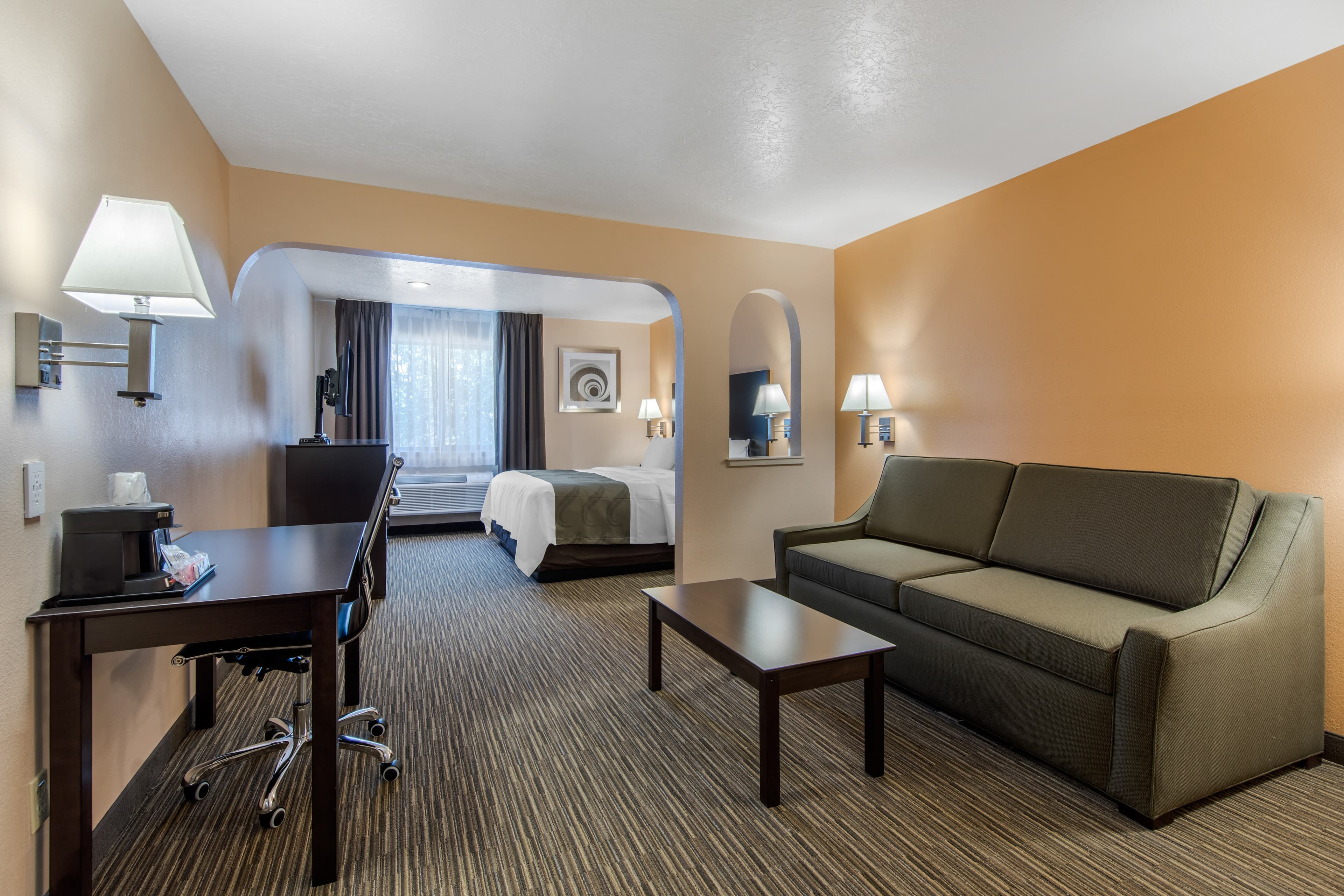 Quality Inn & Suites Albuquerque North near Balloon Fiesta Park — 18