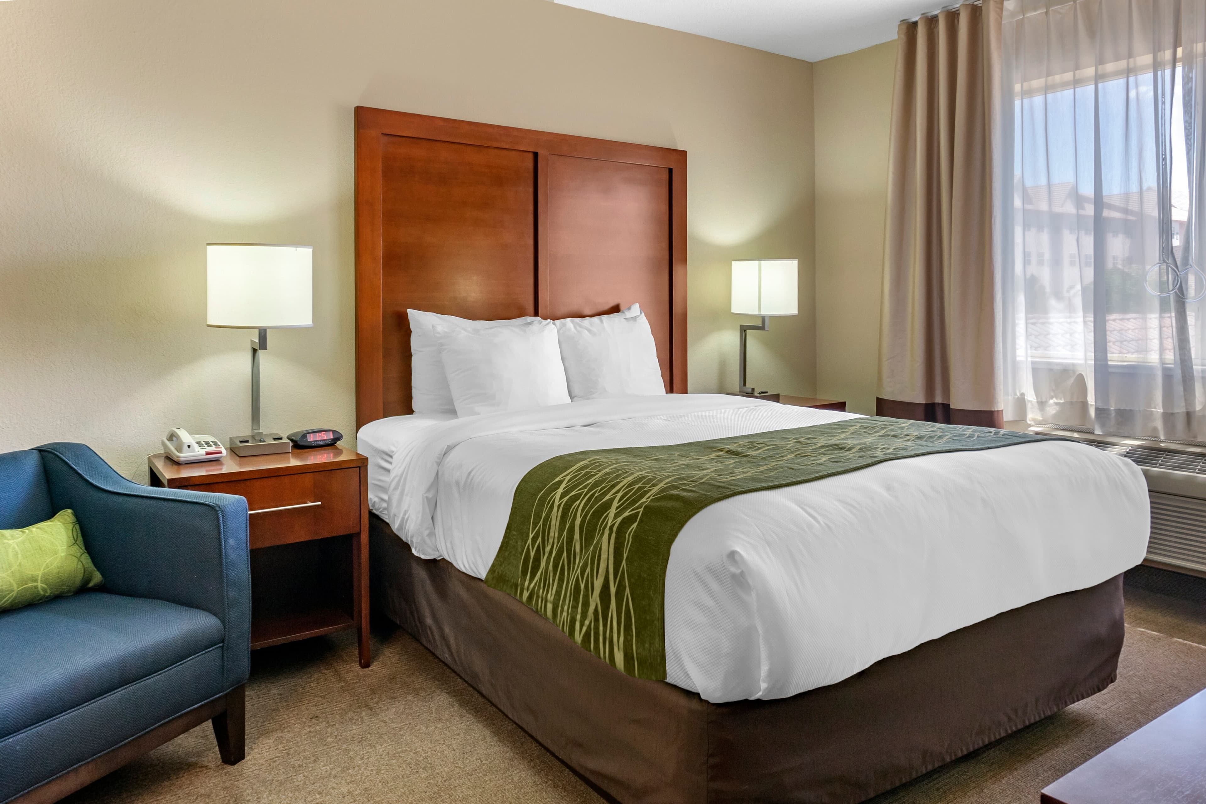 Comfort Inn Albuquerque Airport - Image 2
