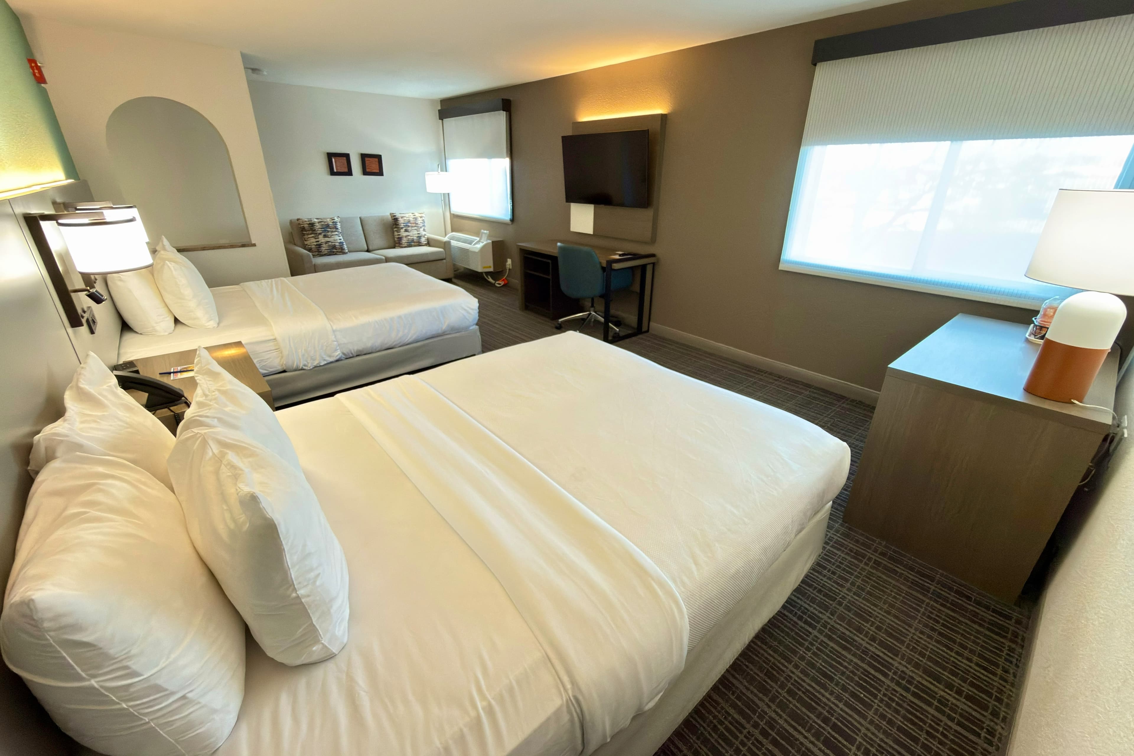 Comfort Inn Gallup I-40 Exit 20 — 8