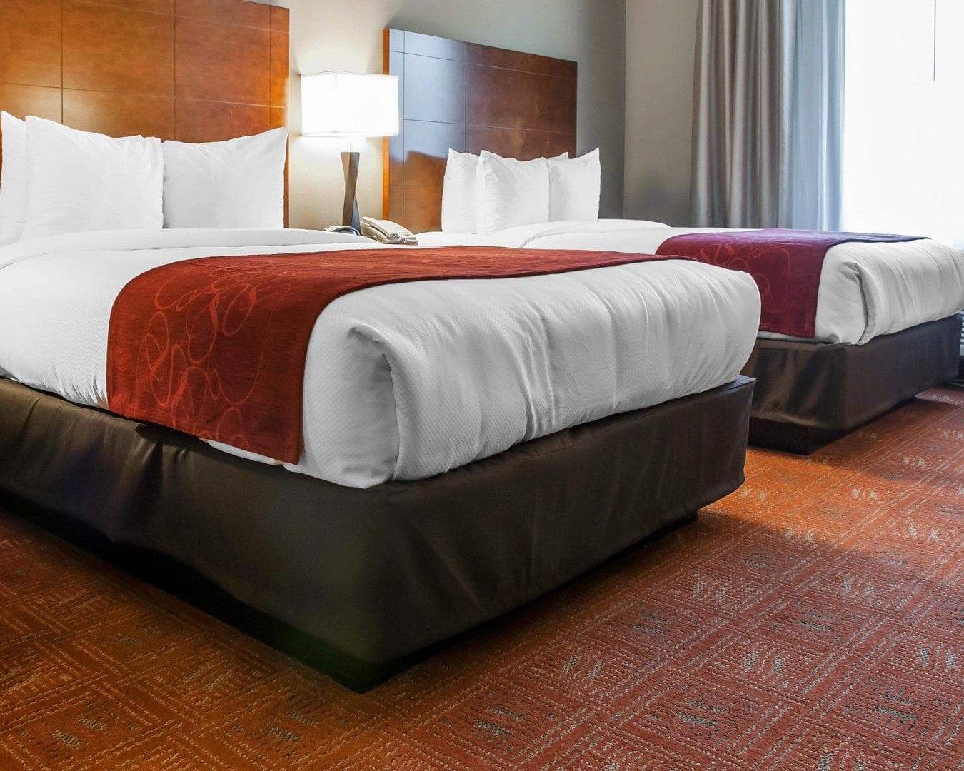 Comfort Suites Farmington - Image 4