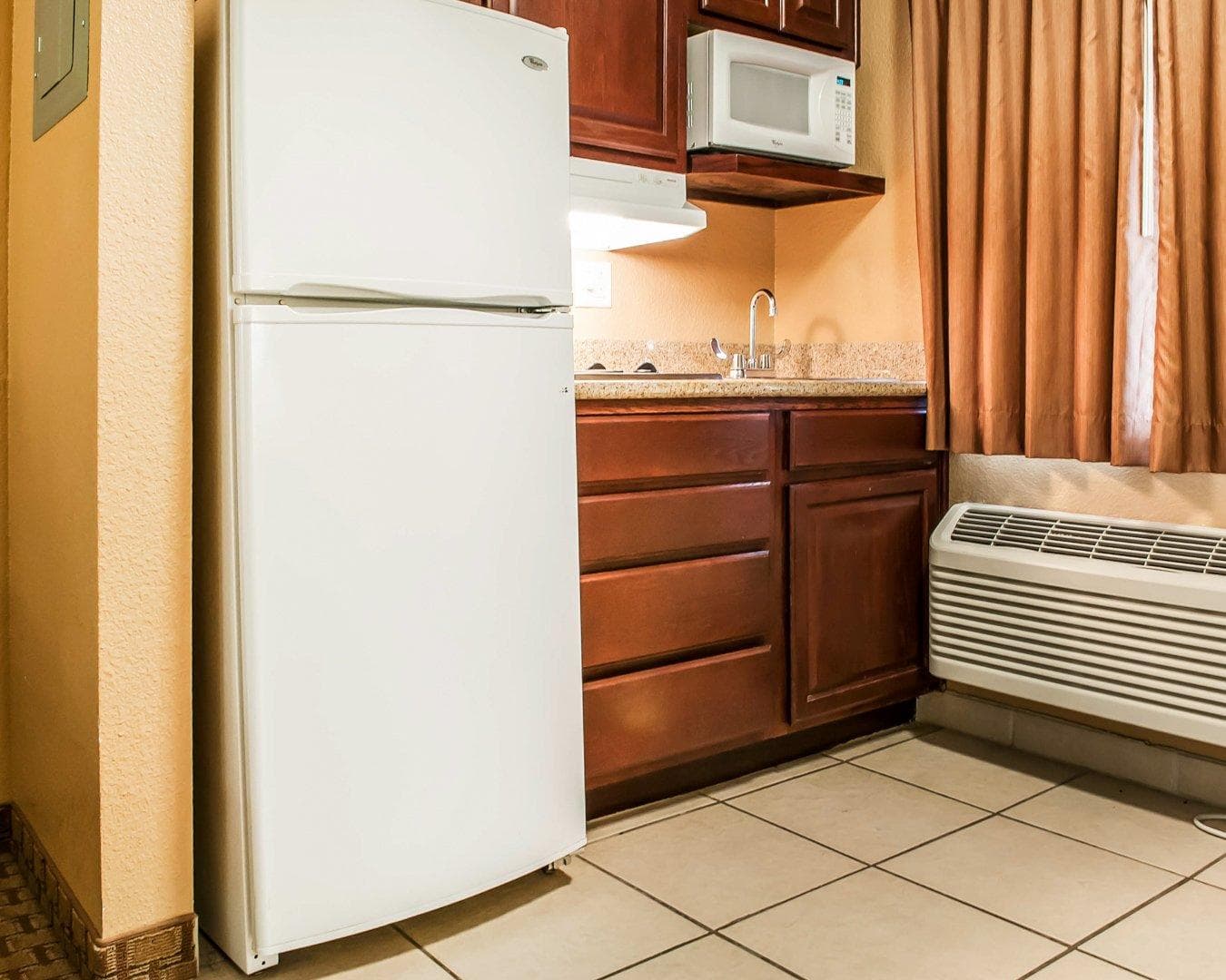 Suburban Studios Alamogordo - Image 5
