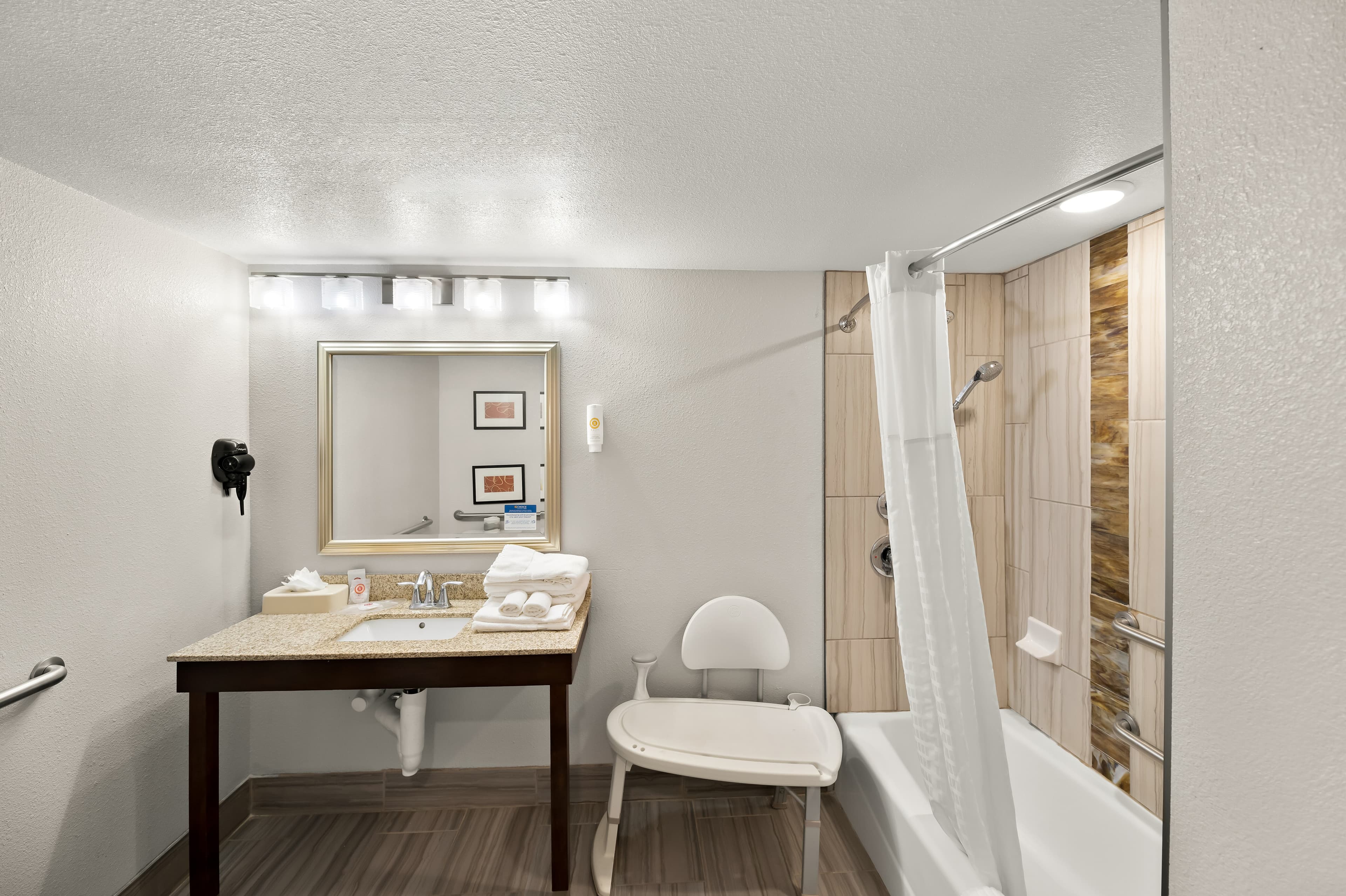 Comfort Inn & Suites Lovington — 5