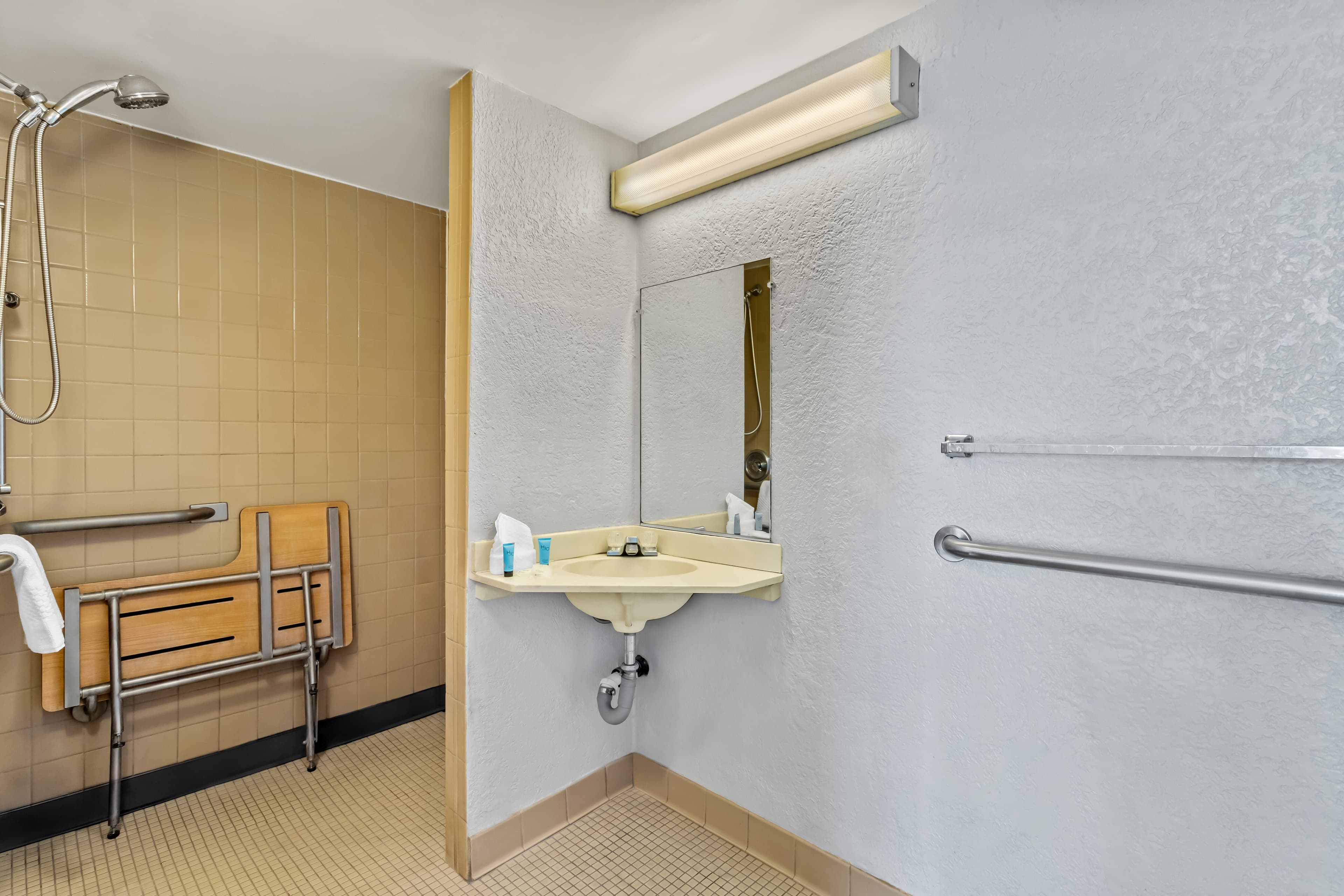 Rodeway Inn Albuquerque West — 9