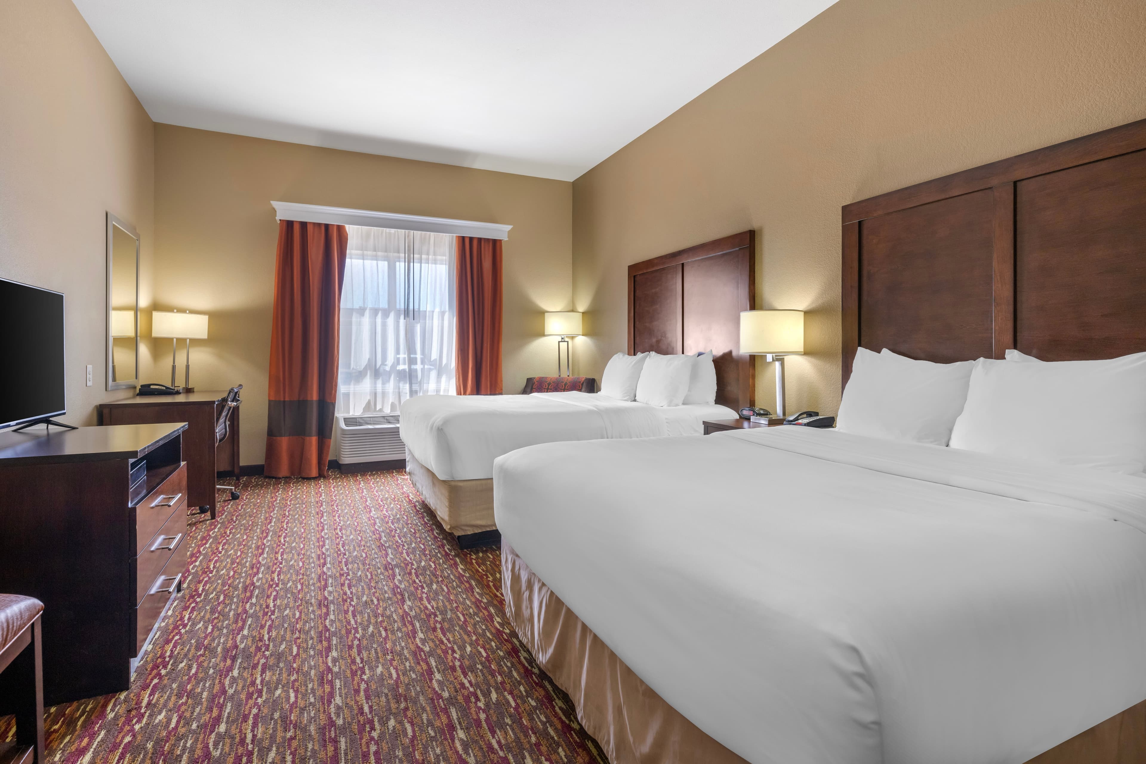 Comfort Inn & Suites Artesia — 14