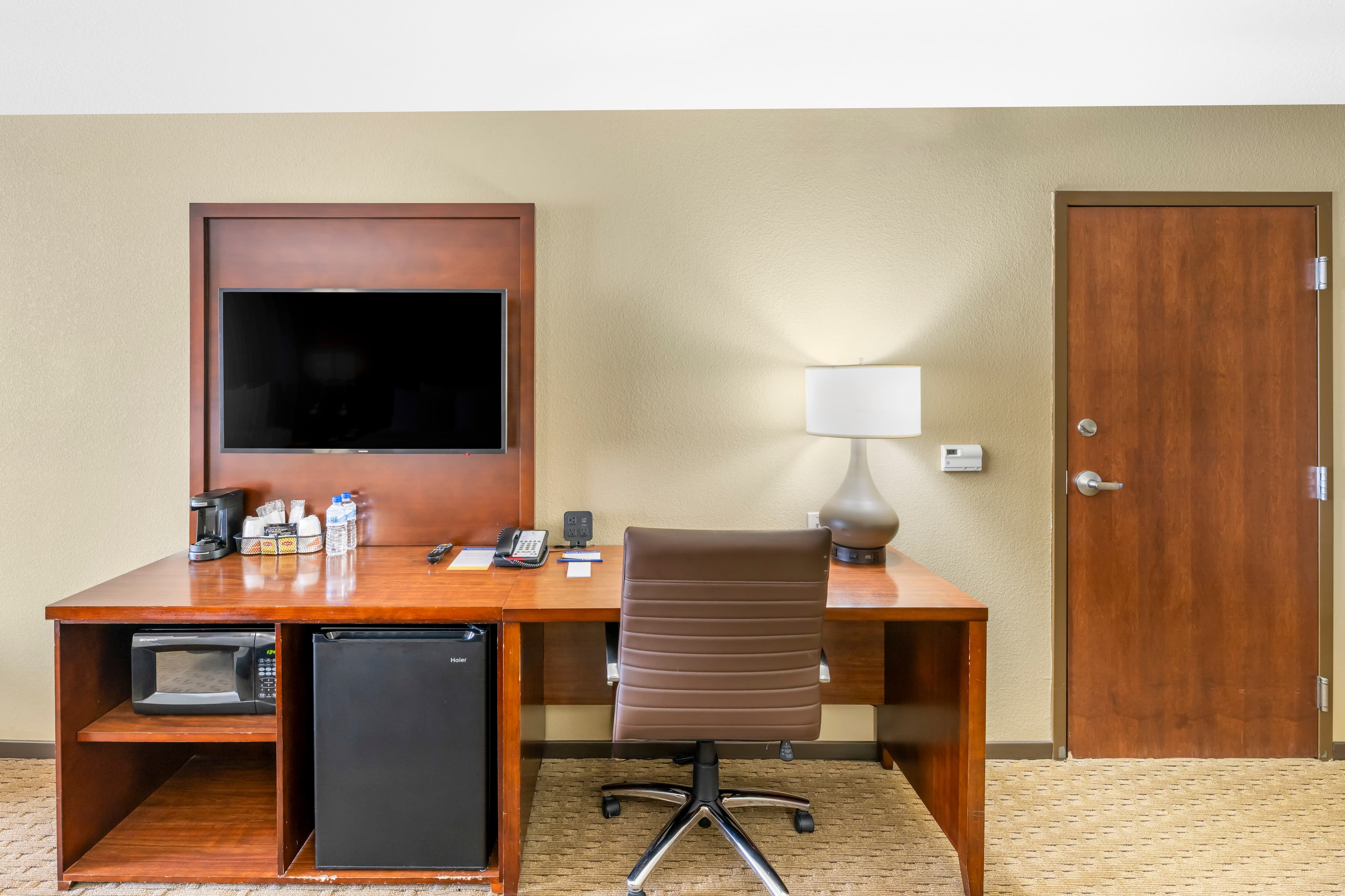 Comfort Suites Carlsbad — 12