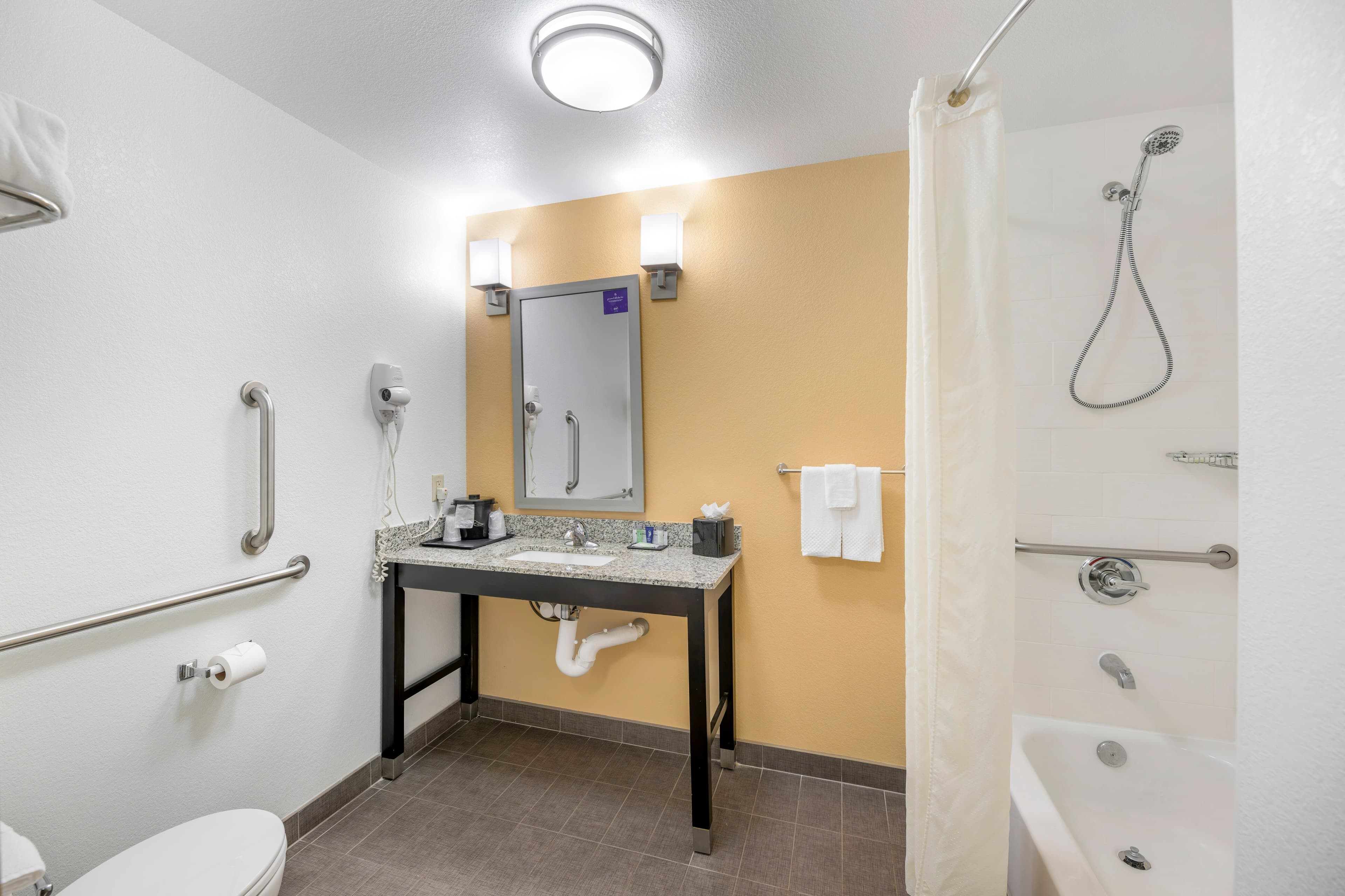 Sleep Inn & Suites Carlsbad Caverns Area - Image 5