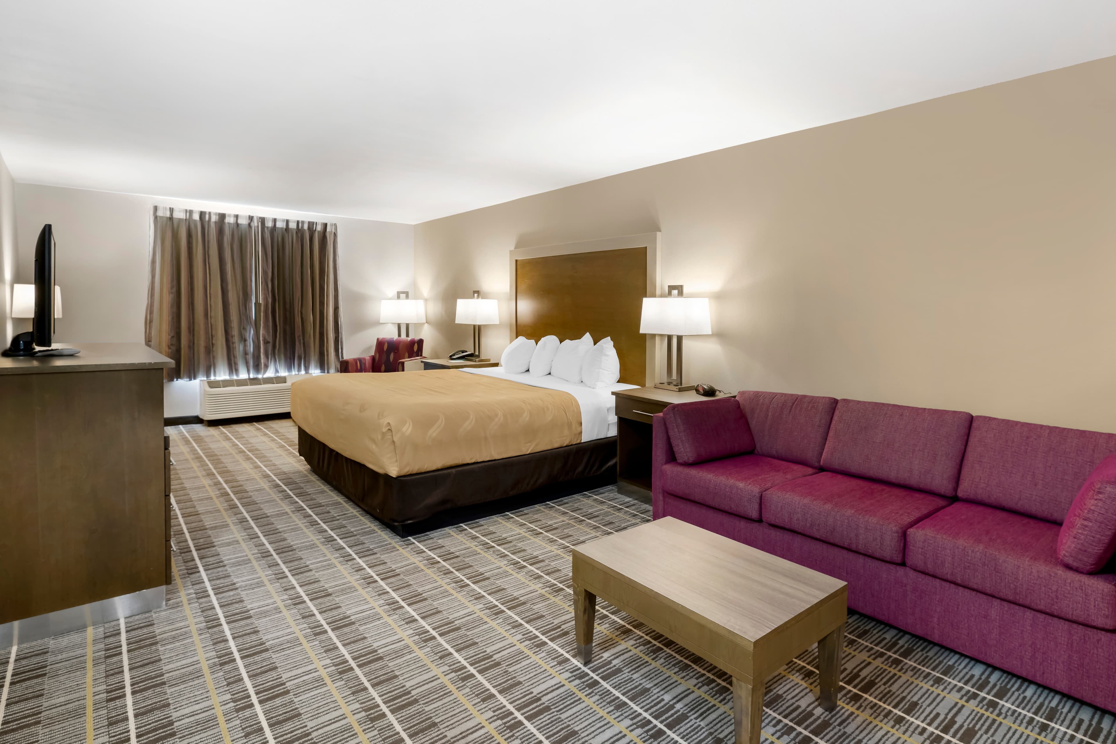 Quality Inn & Suites Carlsbad Caverns Area — 20