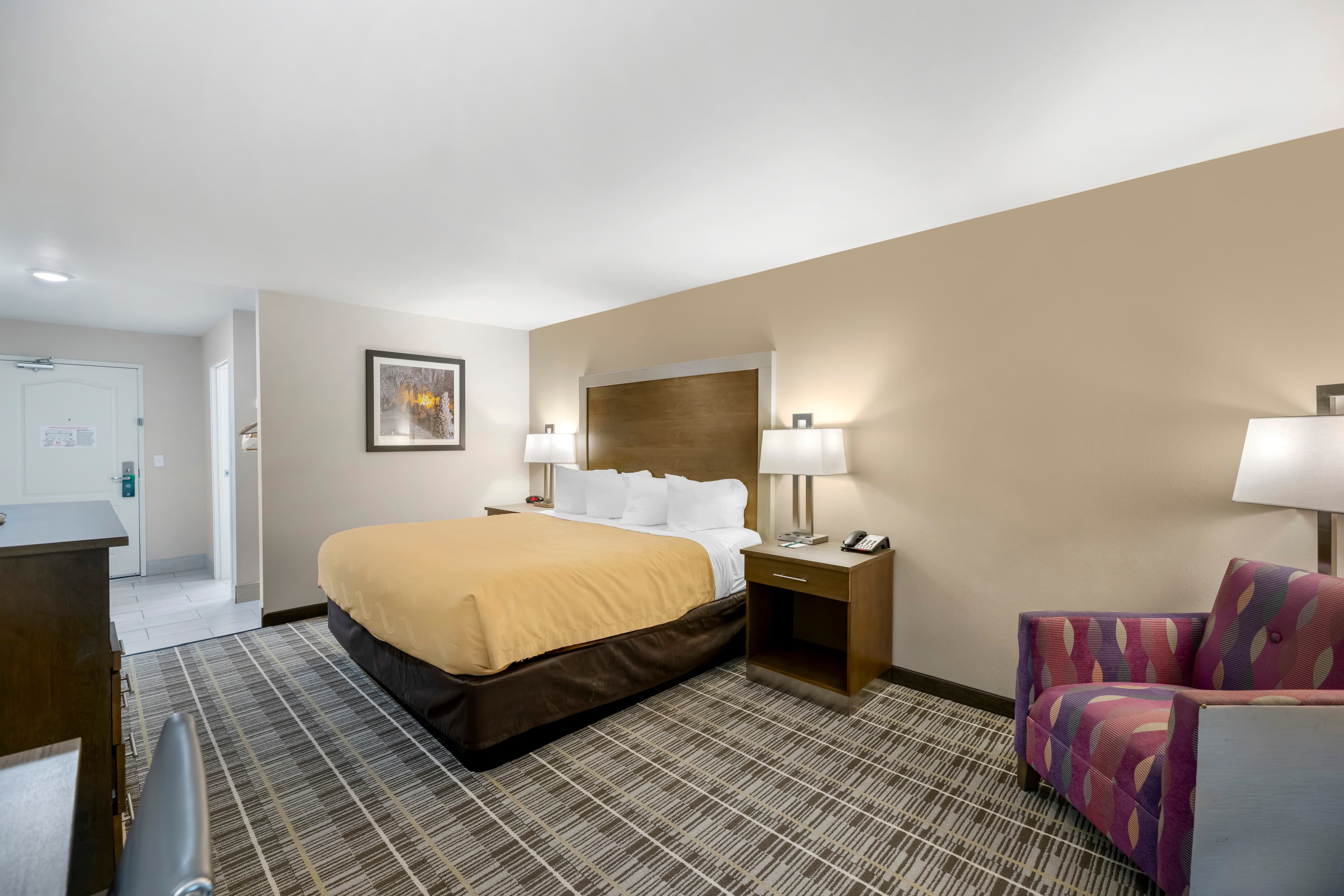 Quality Inn & Suites Carlsbad Caverns Area — 12