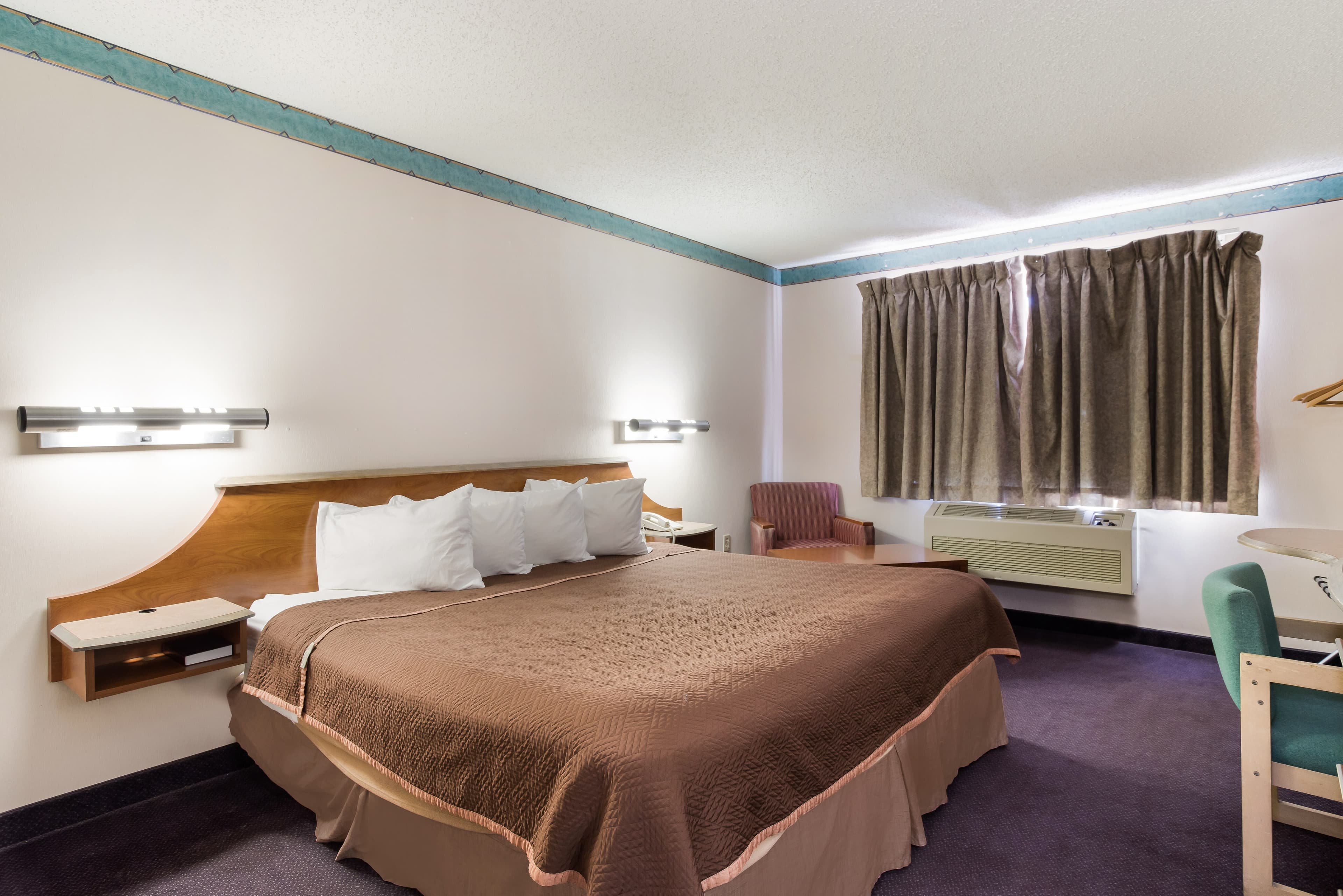 Rodeway Inn Gallup West — 11