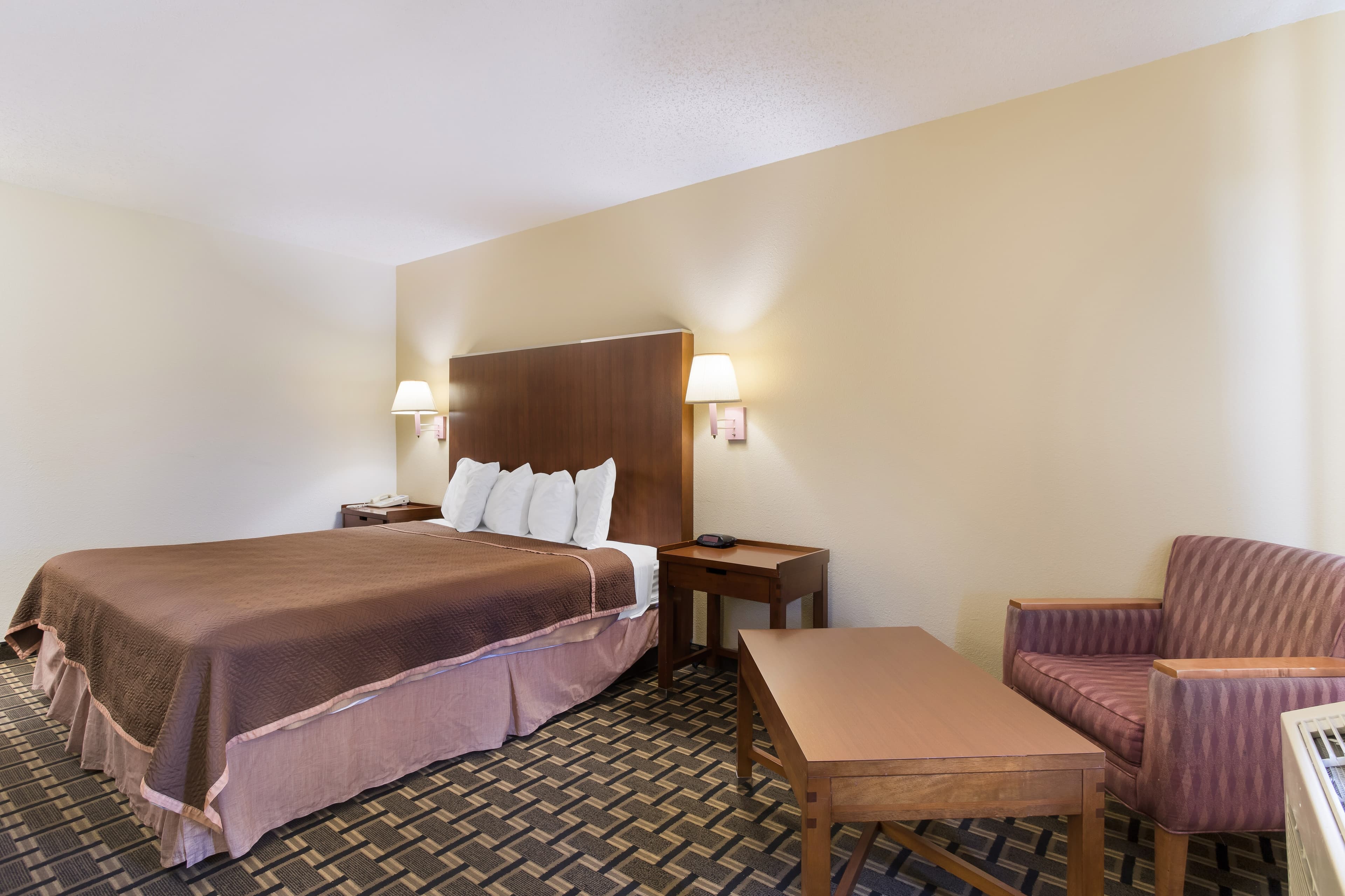 Rodeway Inn Gallup West — 7