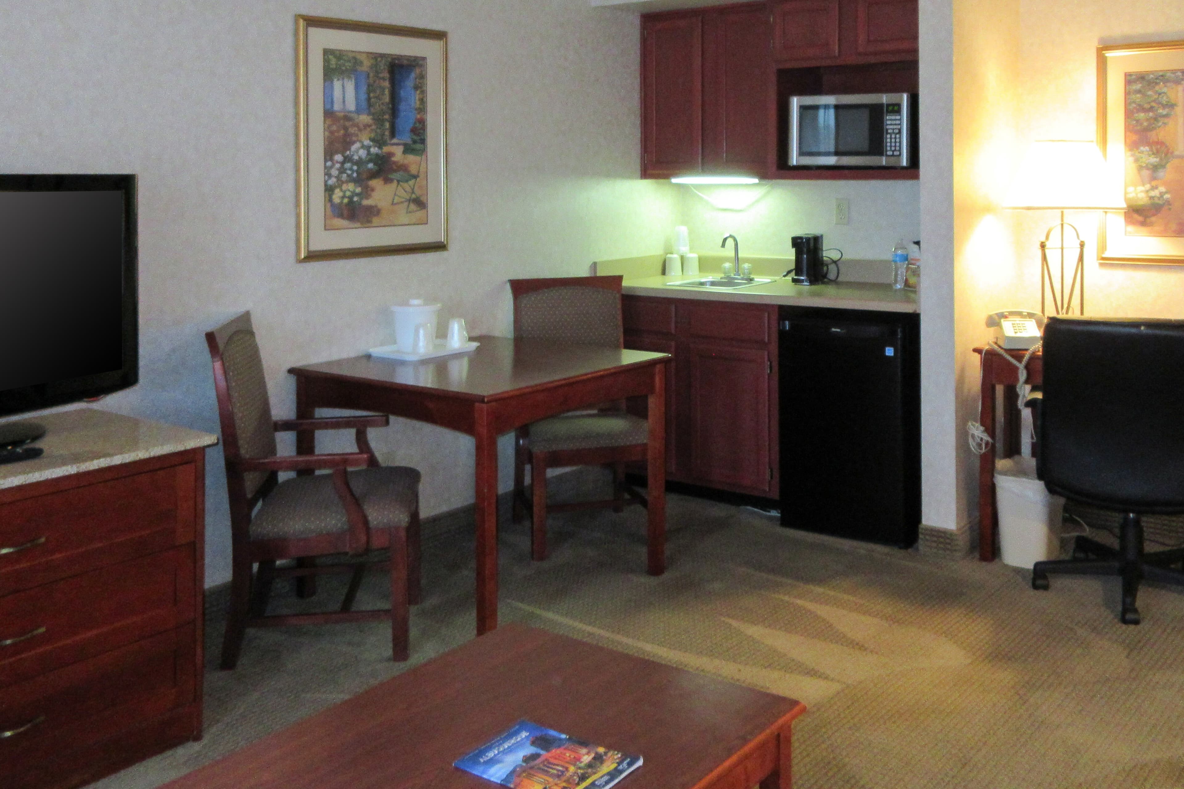 Quality Inn & Suites Albuquerque Midtown - University Area — 9