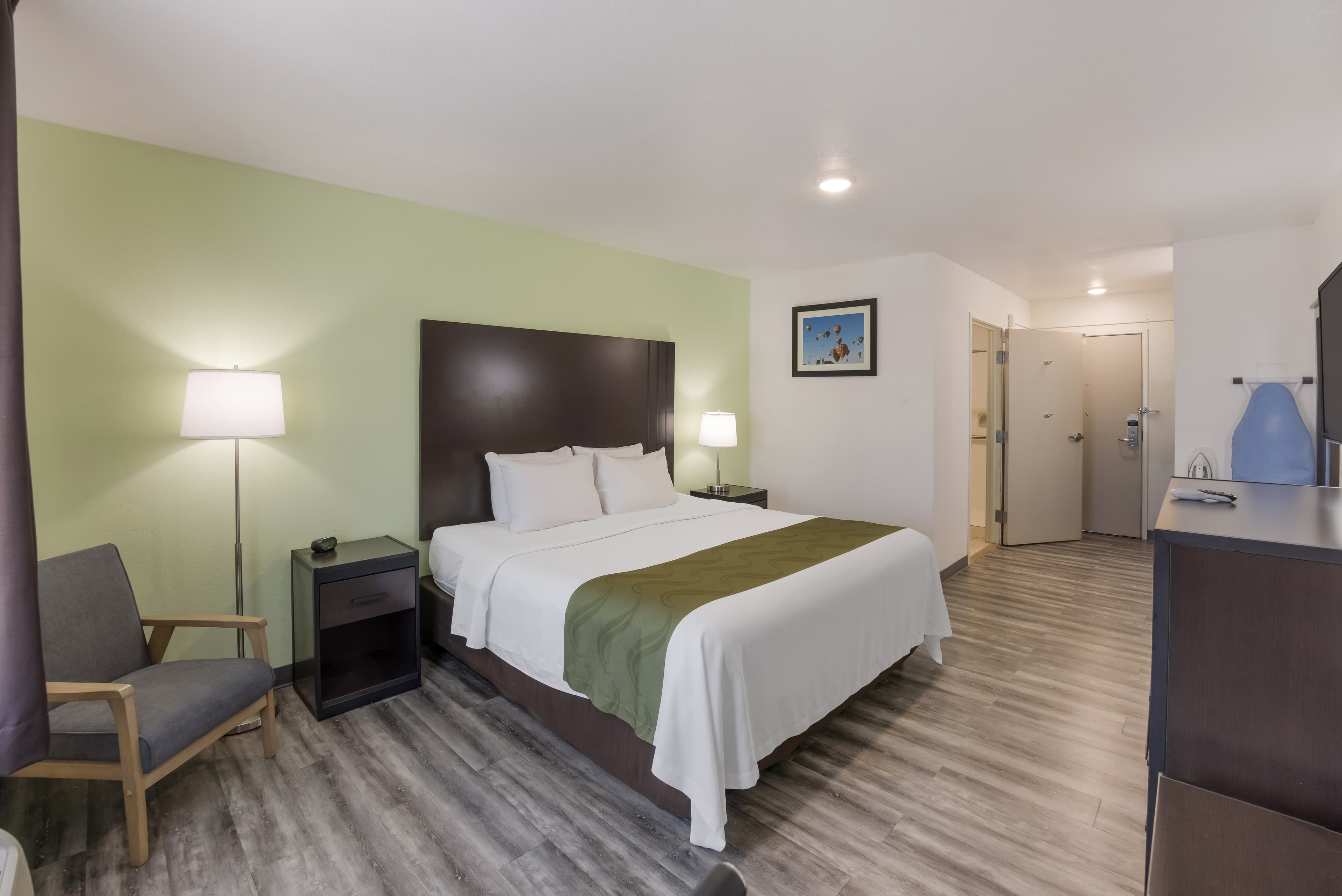 Quality Inn & Suites Clayton, NM - Image 2