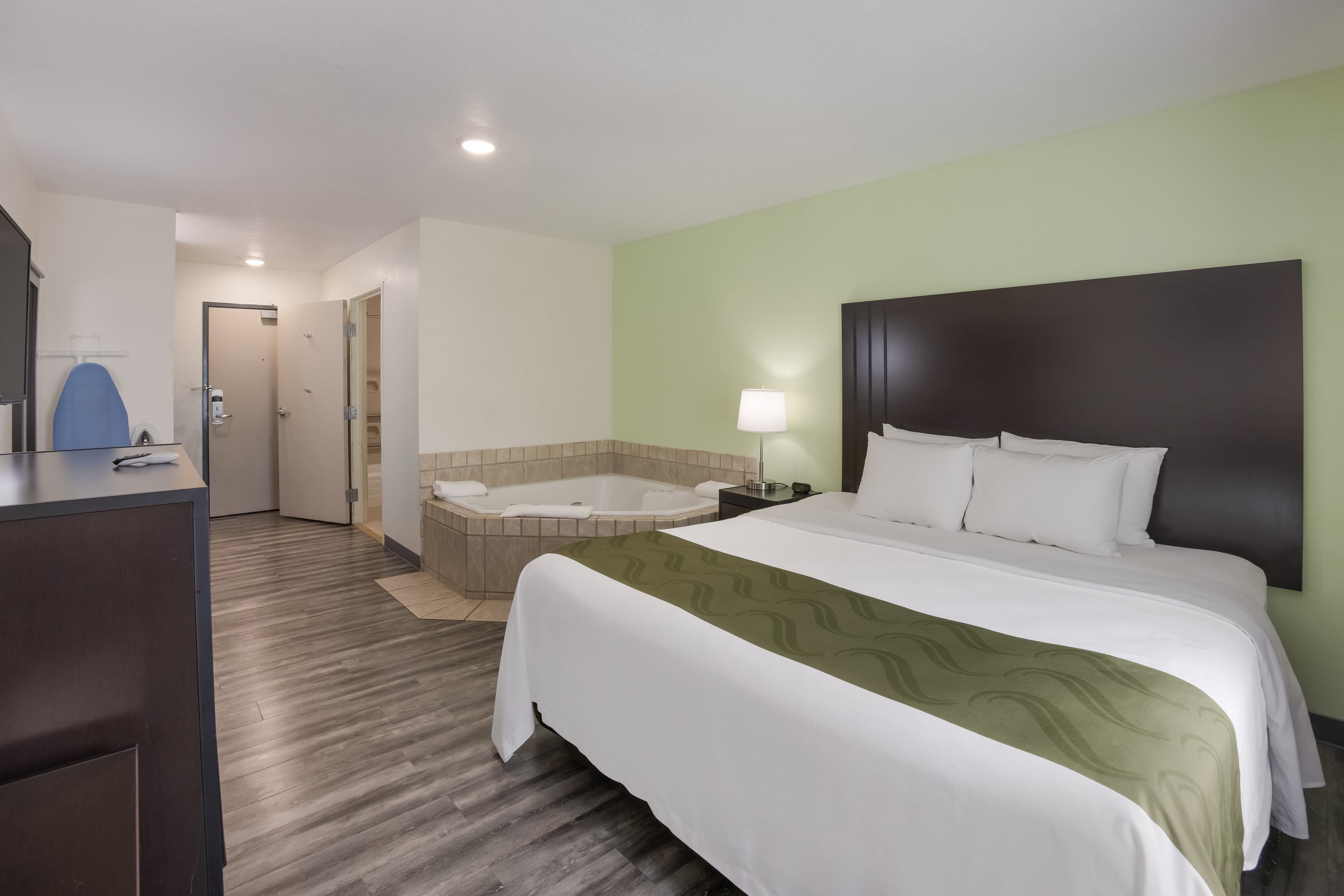 Quality Inn & Suites Clayton, NM — 13