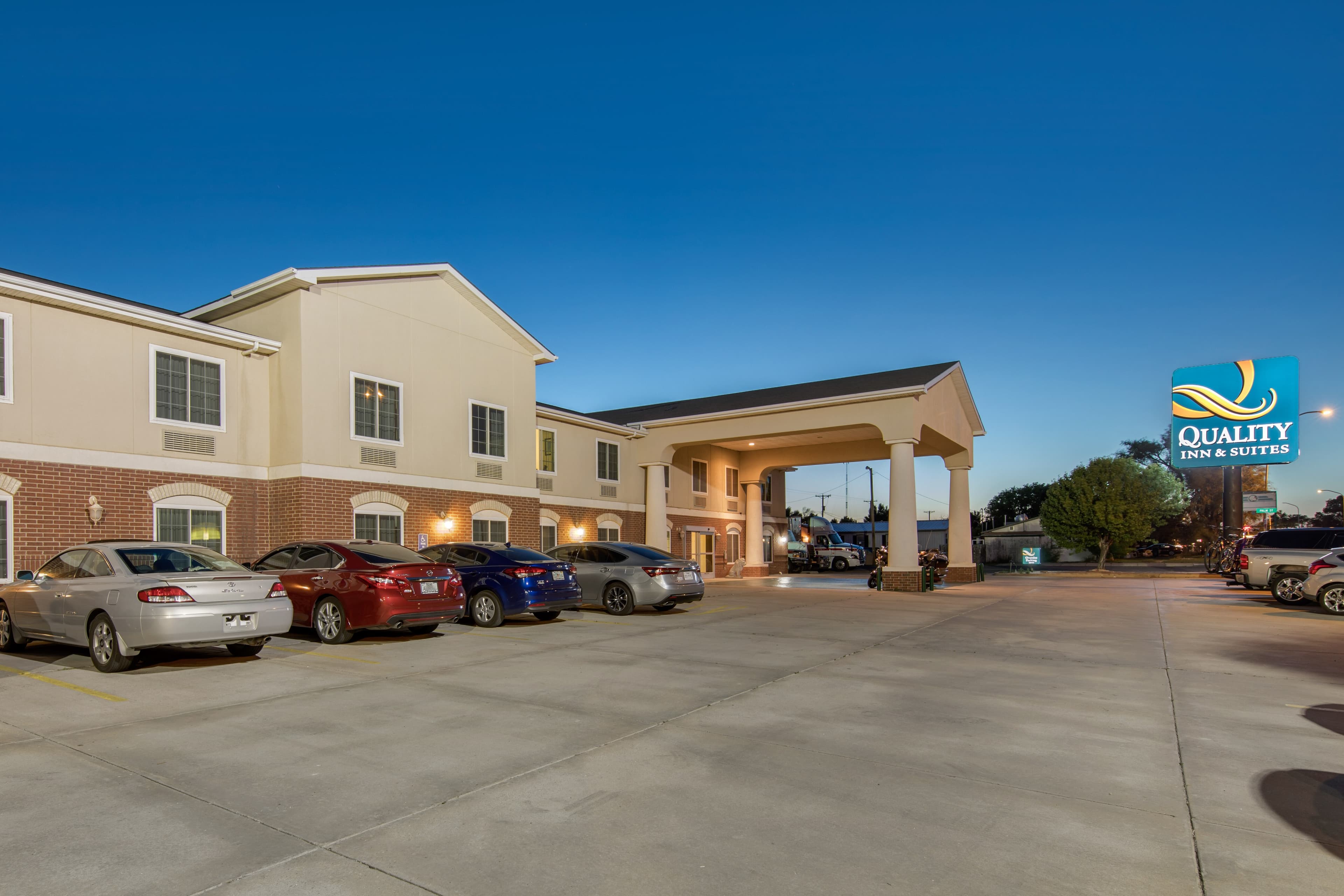 Quality Inn & Suites Clayton, NM - Image 1