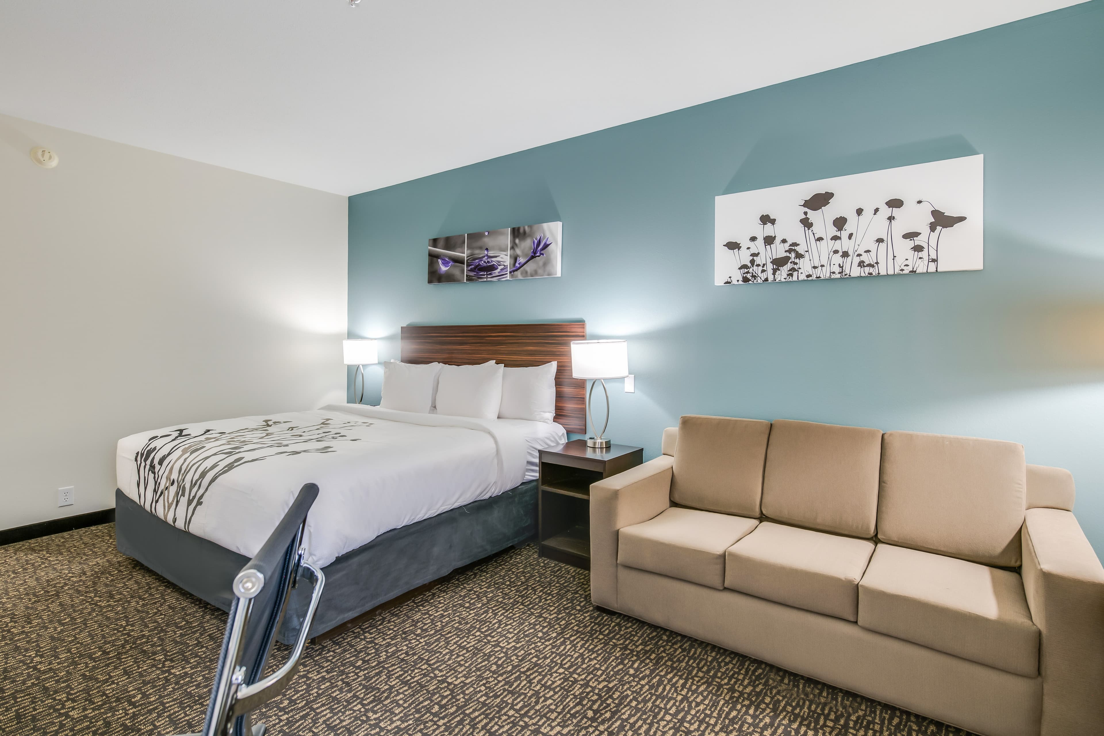 Sleep Inn Clovis - Image 4