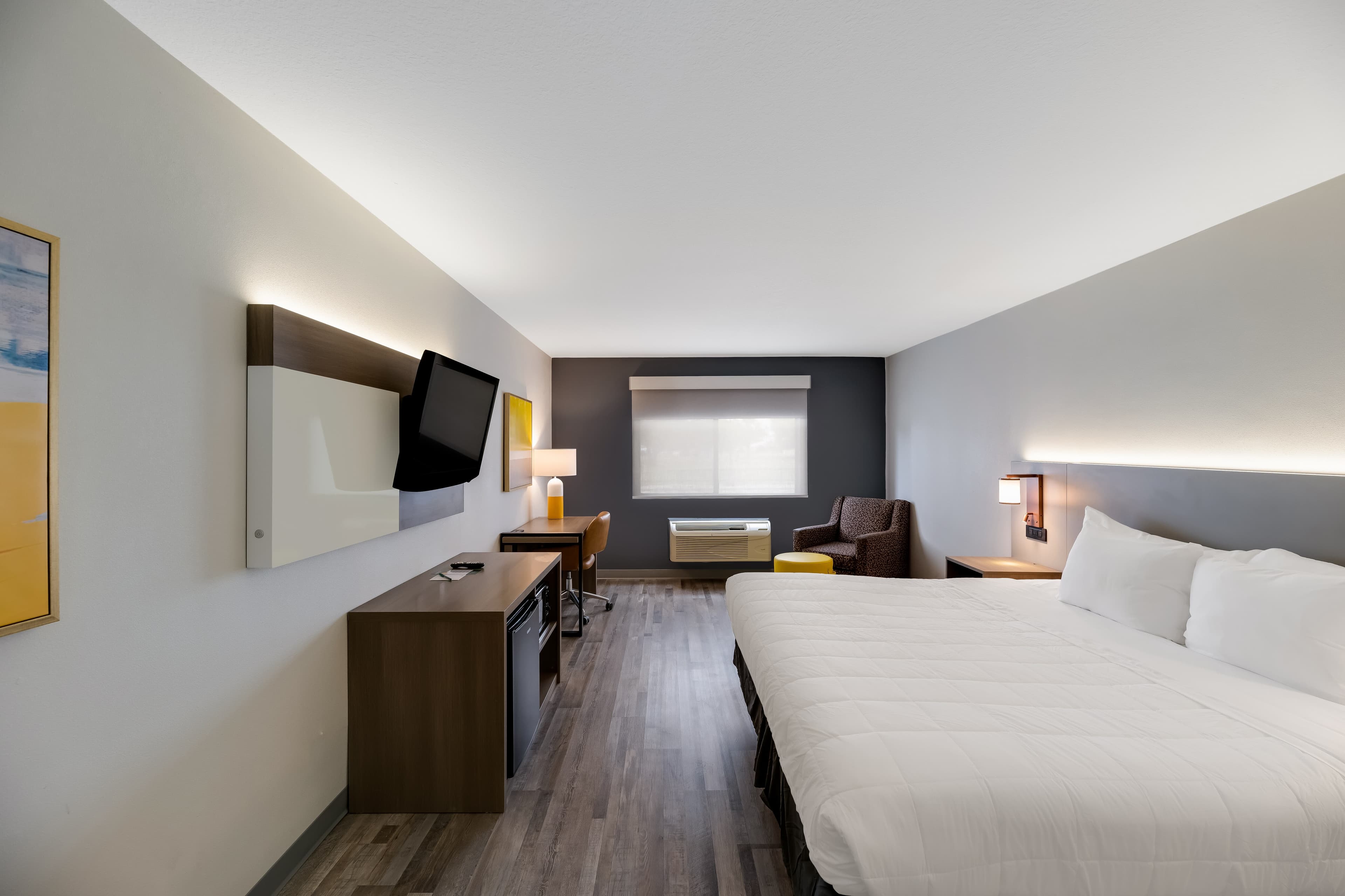 Quality Inn & Suites Artesia - Image 4